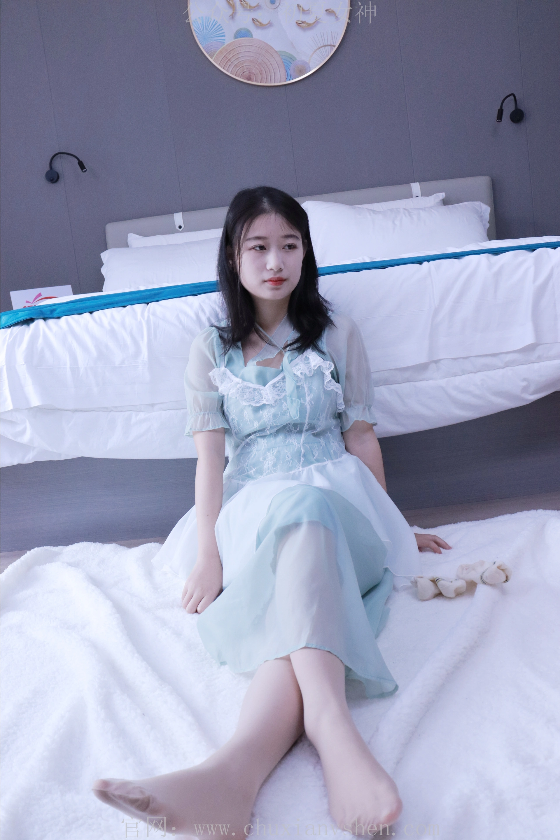 初夏女神 NO.009 念念 绿野仙踪M码连衣裙搭回力球鞋[120P+1V／5.53GB]