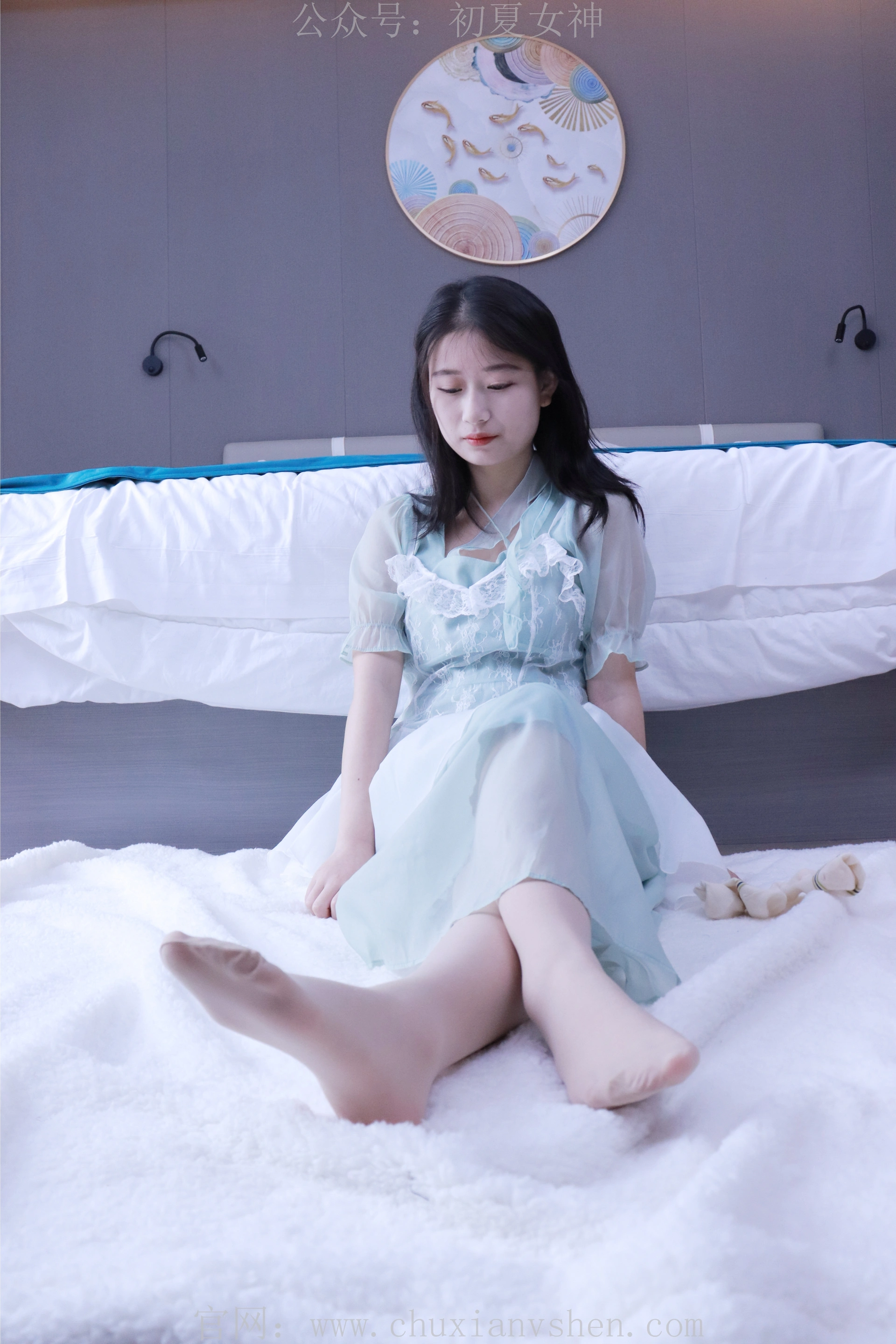 初夏女神 NO.009 念念 绿野仙踪M码连衣裙搭回力球鞋[120P+1V／5.53GB]