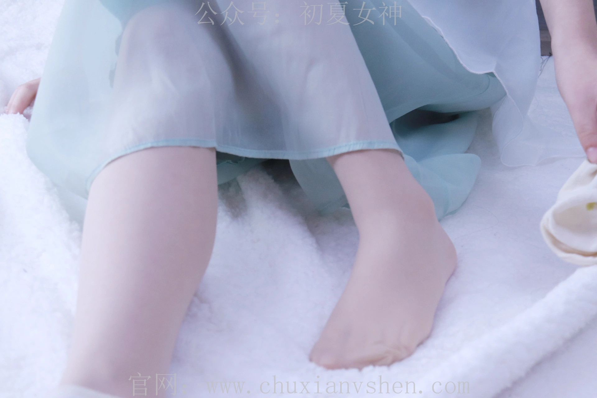 初夏女神 NO.009 念念 绿野仙踪M码连衣裙搭回力球鞋[120P+1V／5.53GB]
