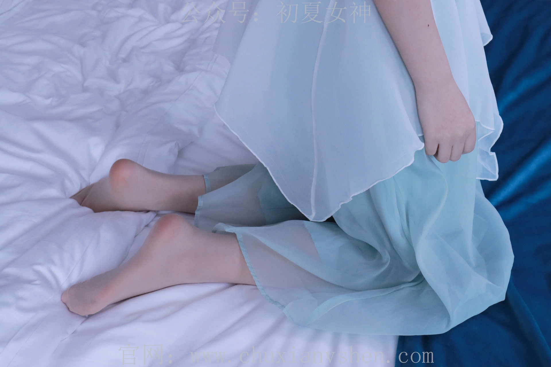 初夏女神 NO.009 念念 绿野仙踪M码连衣裙搭回力球鞋[120P+1V／5.53GB]