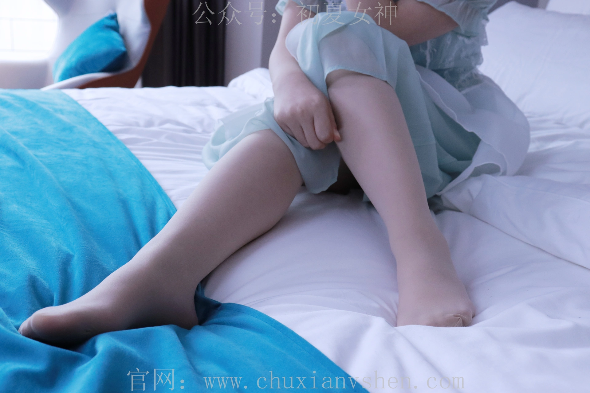 初夏女神 NO.009 念念 绿野仙踪M码连衣裙搭回力球鞋[120P+1V／5.53GB]