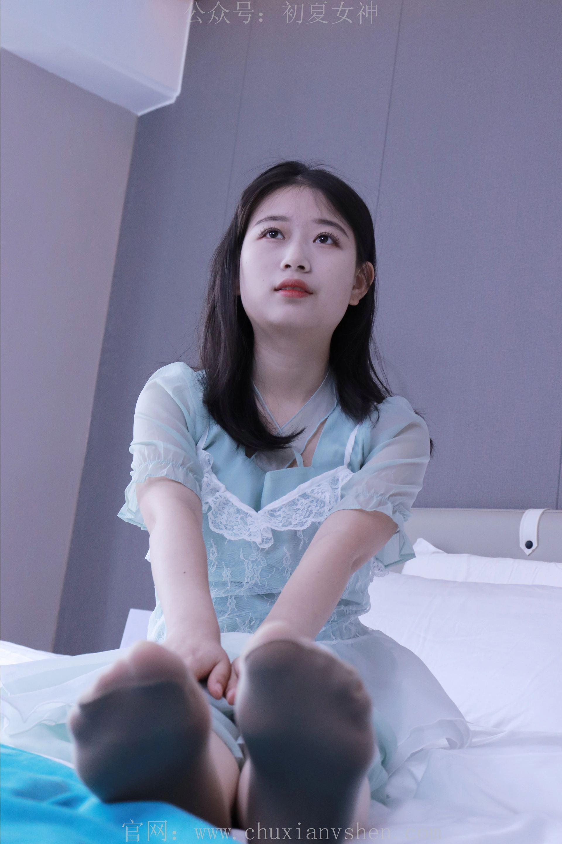 初夏女神 NO.009 念念 绿野仙踪M码连衣裙搭回力球鞋[120P+1V／5.53GB]