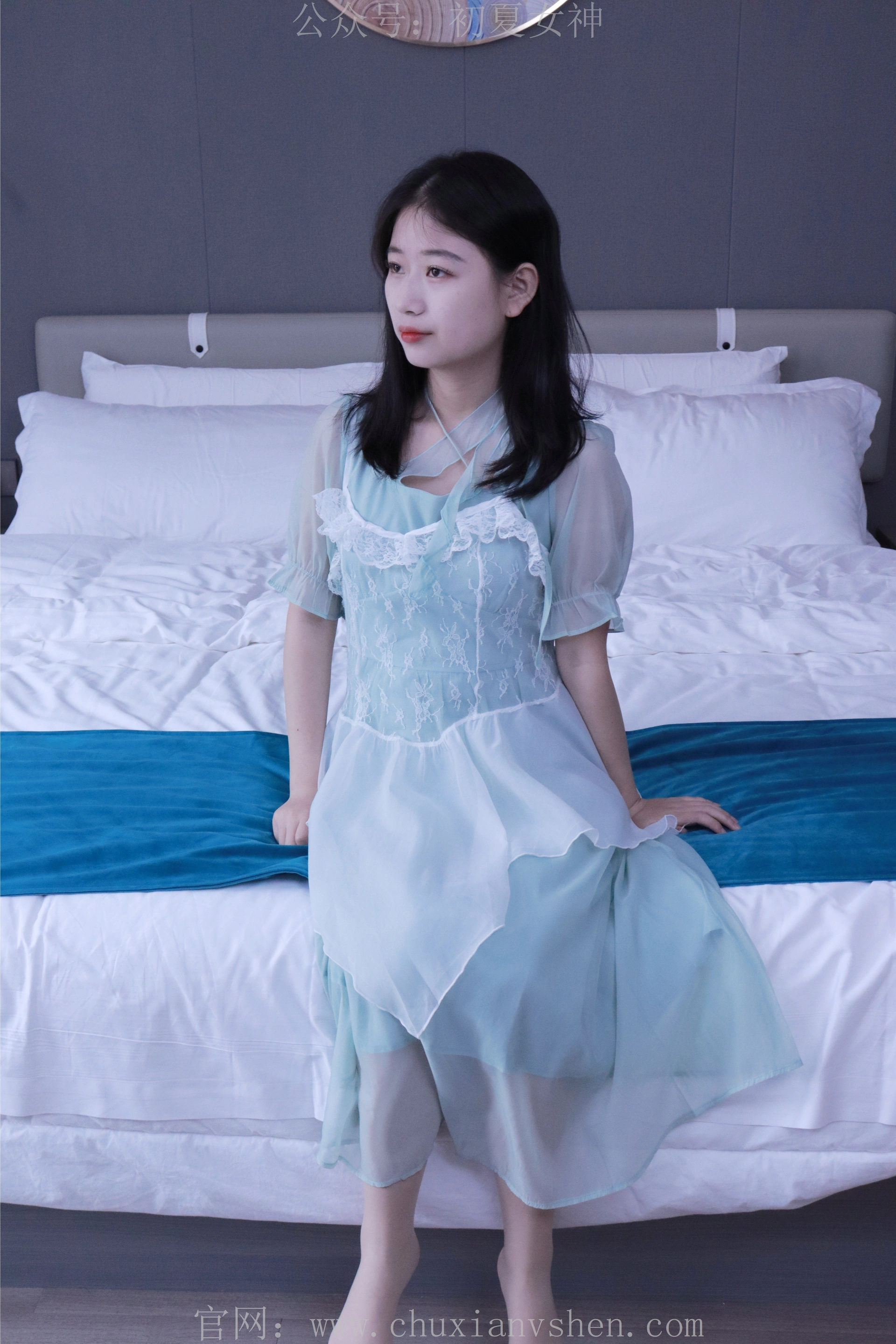 初夏女神 NO.009 念念 绿野仙踪M码连衣裙搭回力球鞋[120P+1V／5.53GB]