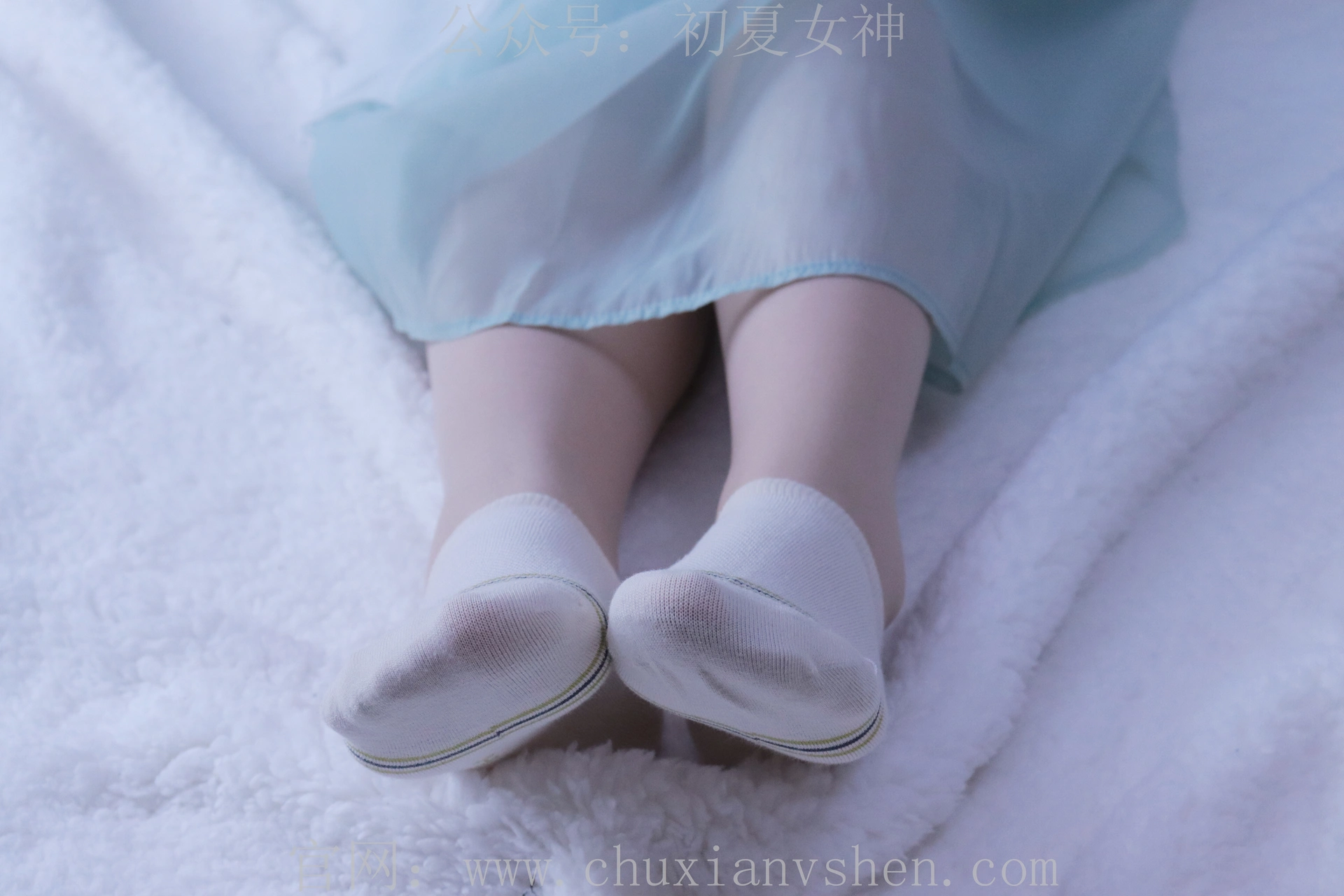 初夏女神 NO.009 念念 绿野仙踪M码连衣裙搭回力球鞋[120P+1V／5.53GB]