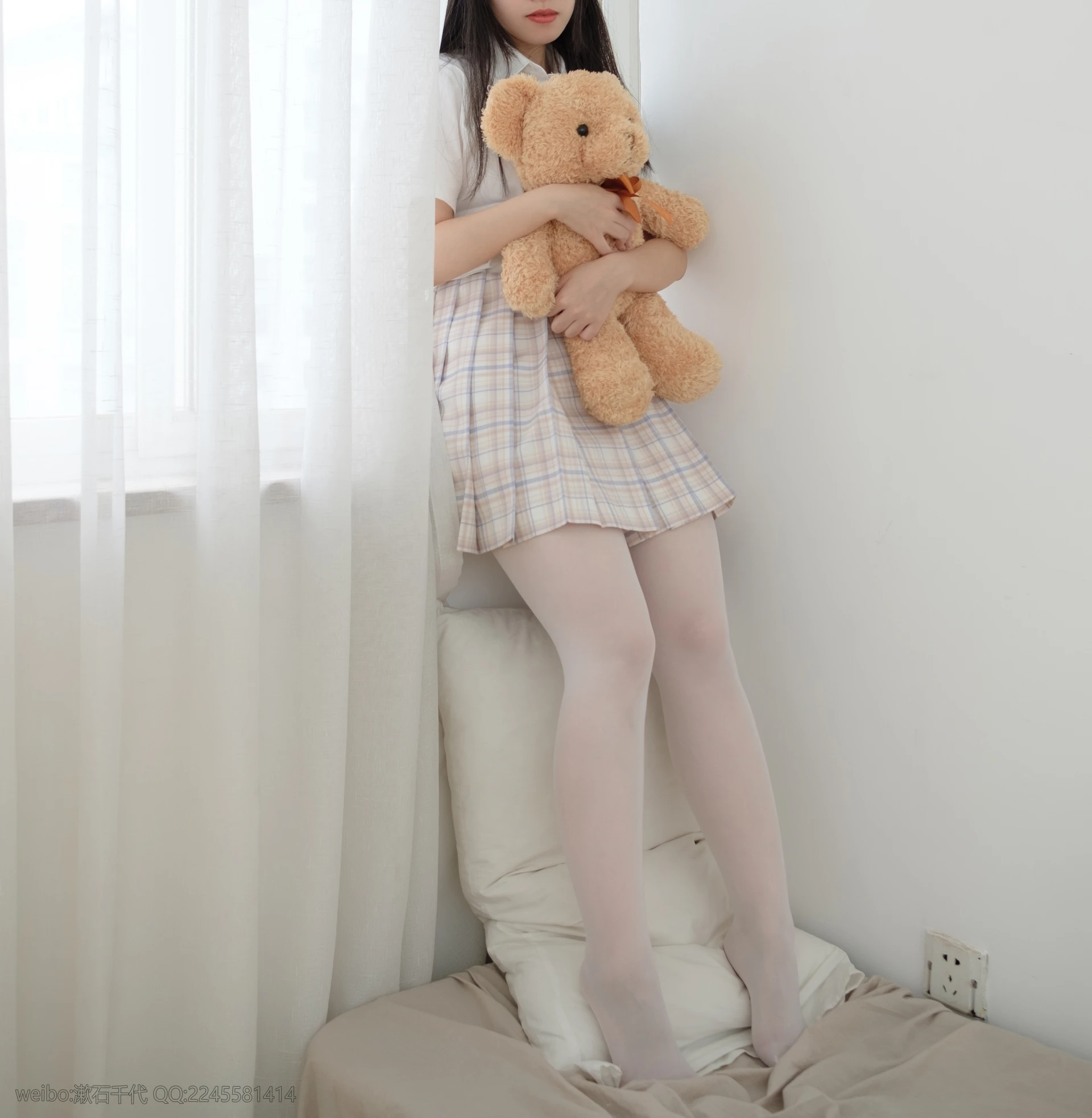 轻兰映画 HANA.002 可爱白丝JK制服 [67P-445.1MB]JK制服, 可爱, 白丝, 美腿, 美足, 轻兰映画