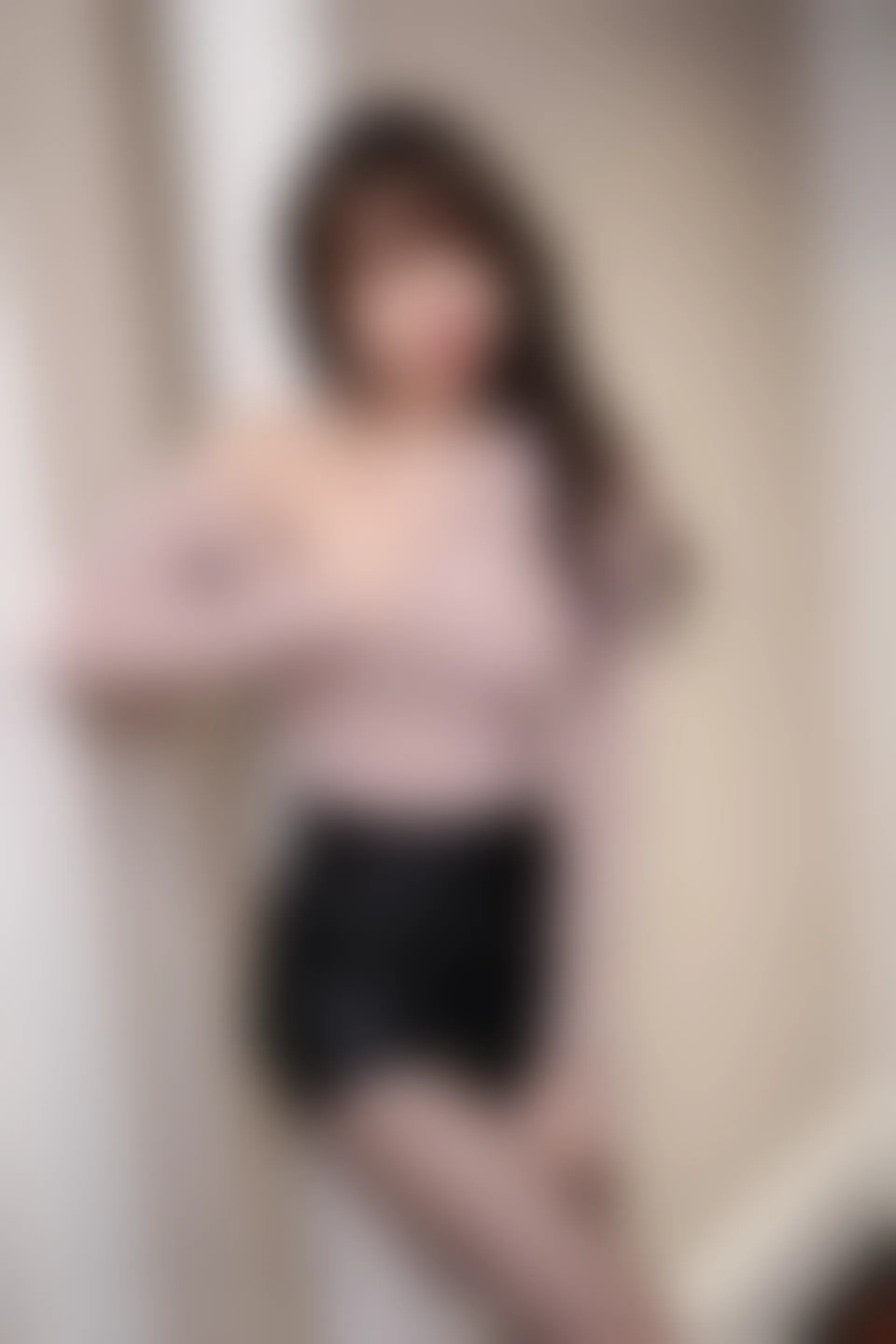 XiuRen秀人网 2022.02.18 No.4606 芝芝Booty 御姐美腿[78+1P 644MB]