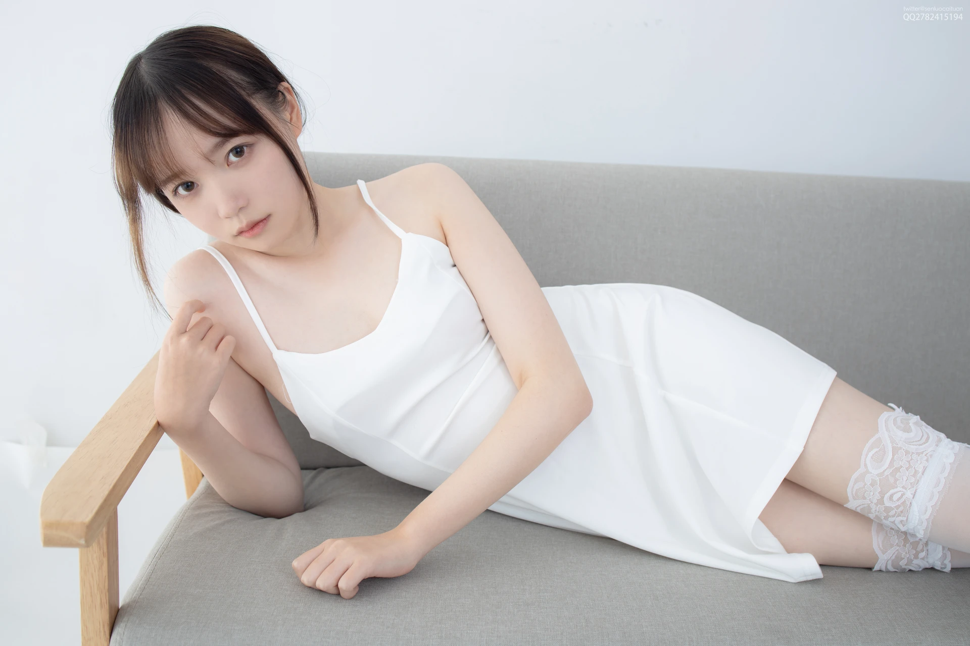 JKFUN-百圆定制 1-5 Aika [34P1V-2.24G]Aika, JKFUN, 可爱, 森萝财团, 白丝, 美腿