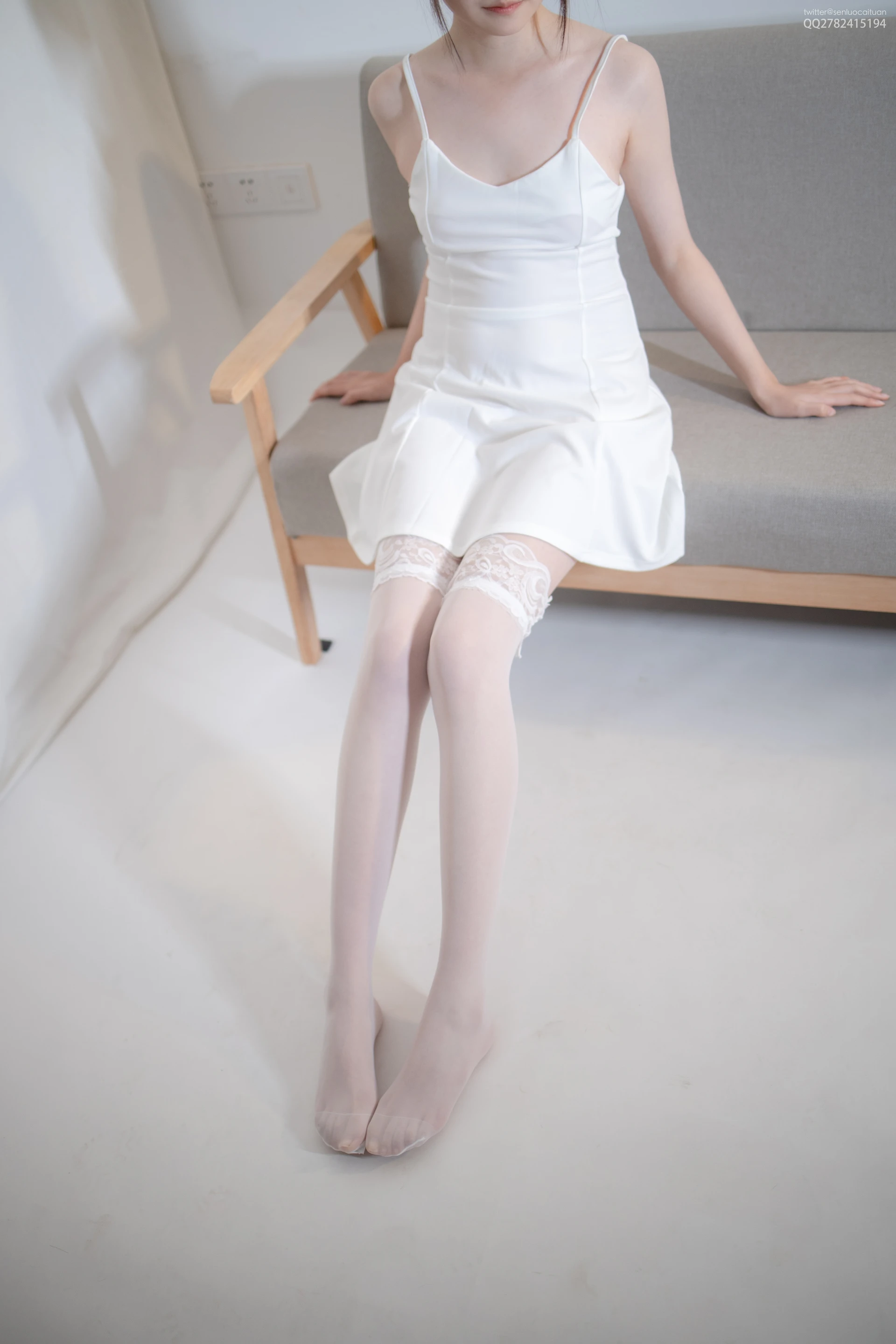 JKFUN-百圆定制 1-5 Aika [34P1V-2.24G]Aika, JKFUN, 可爱, 森萝财团, 白丝, 美腿