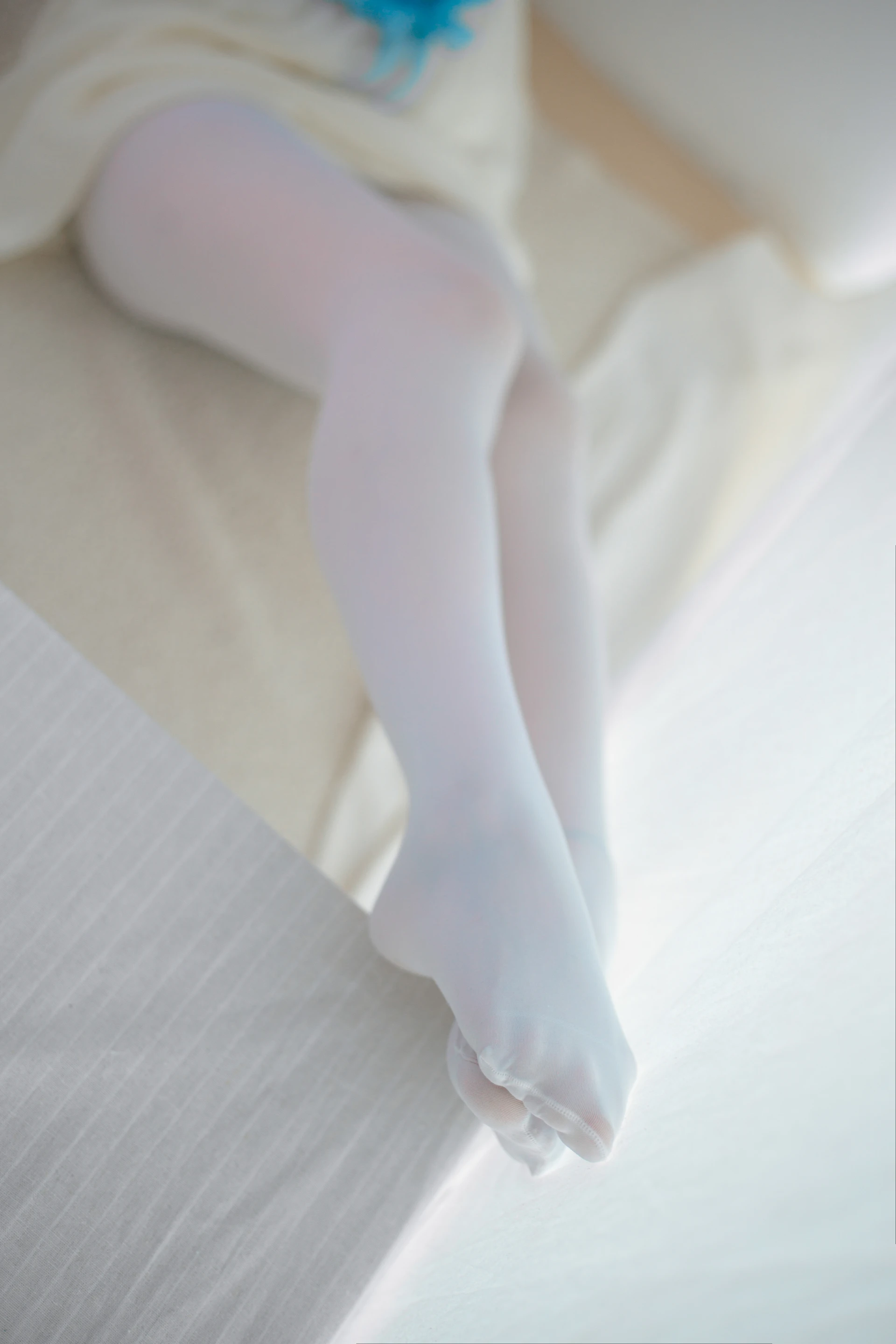少女秩序 VOL.15 超薄白丝的质感[47P-338.1M]少女秩序, 白丝, 美腿, 美足