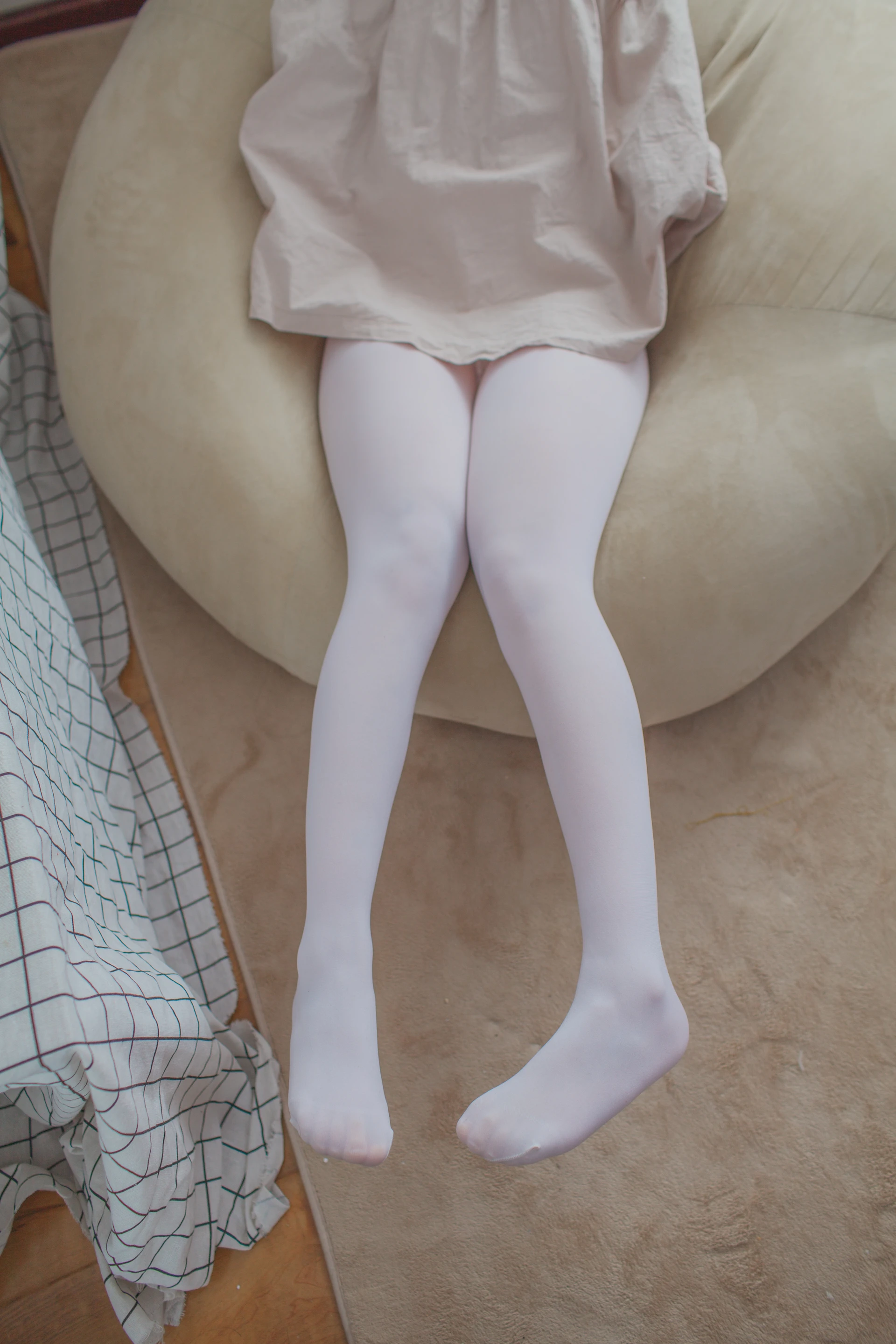 少女秩序 VOL.14 美味的生活 白丝双马尾睡裙[47P-360.7M]双马尾, 少女秩序, 白丝, 睡衣, 美腿, 美足