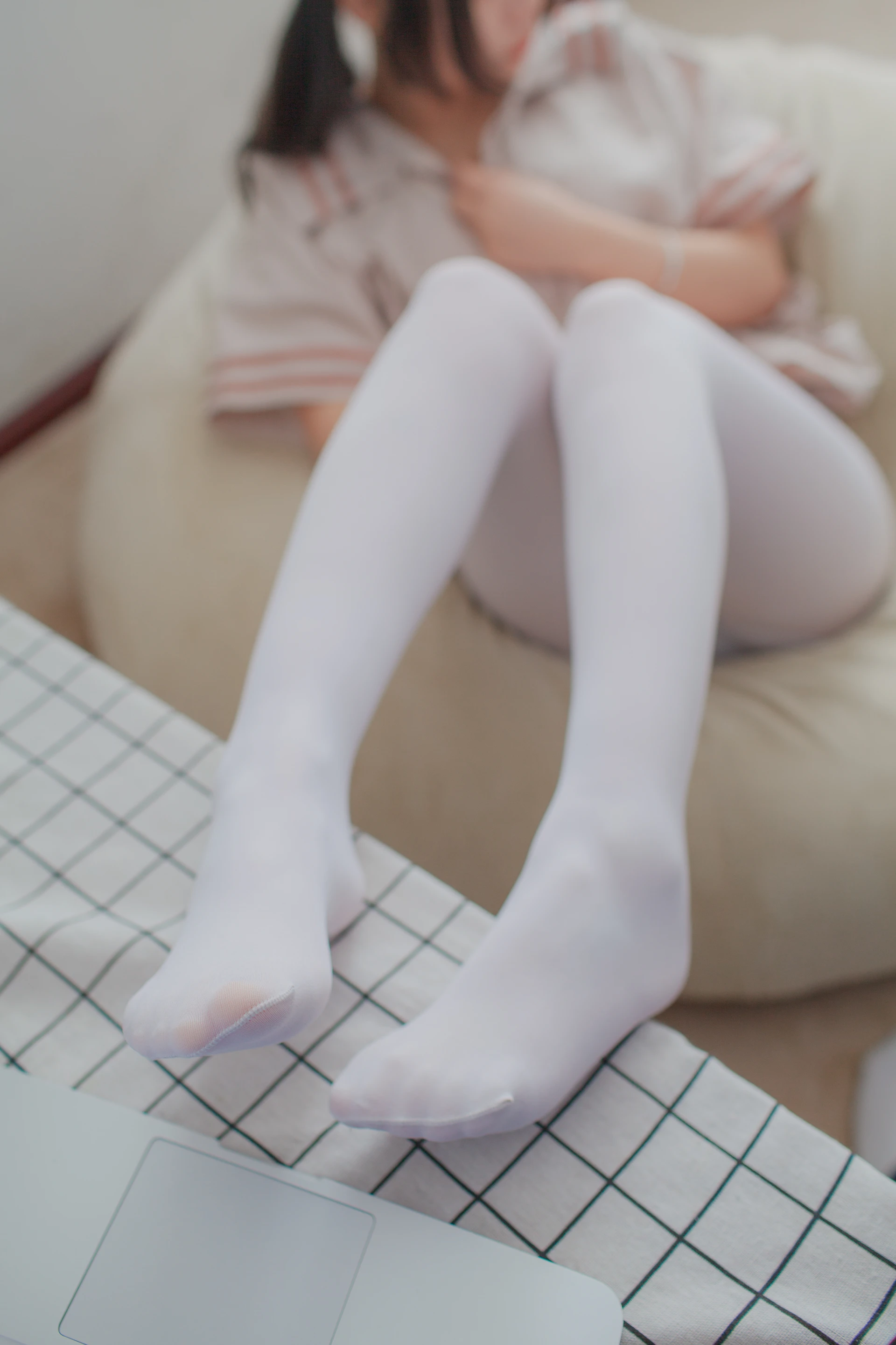 少女秩序 VOL.14 美味的生活 白丝双马尾睡裙[47P-360.7M]双马尾, 少女秩序, 白丝, 睡衣, 美腿, 美足