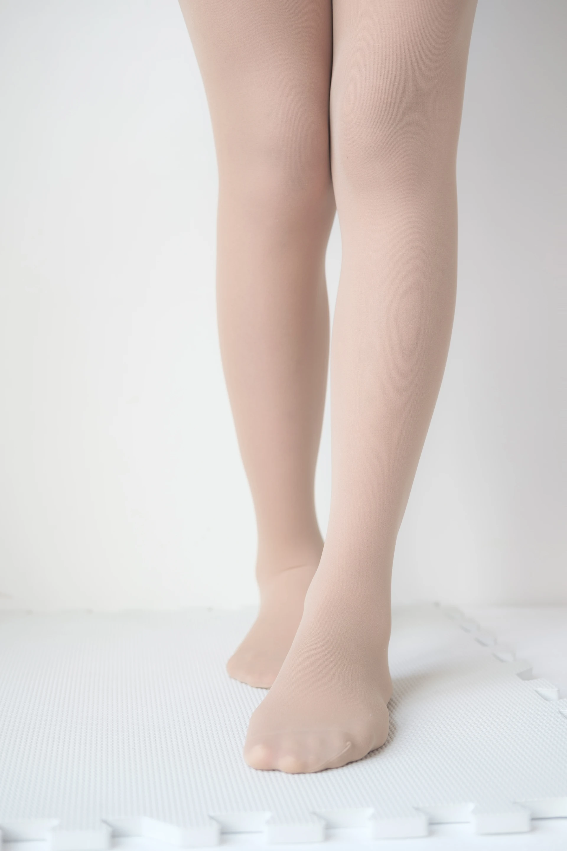 森萝财团 X-013 [134P1V-1.51G]森萝财团, 美腿, 美足, 肉丝