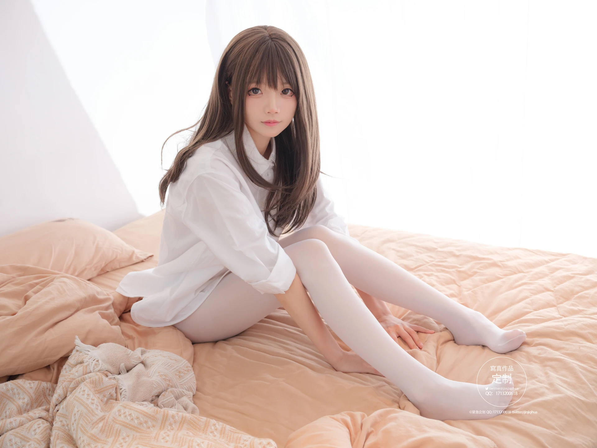 紧急企划 – 5G-001 五更百鬼 白丝衬衣 一亿像素 [50P-1.4GB]五更百鬼, 白丝, 紧急企划, 美腿, 美足, 衬衫