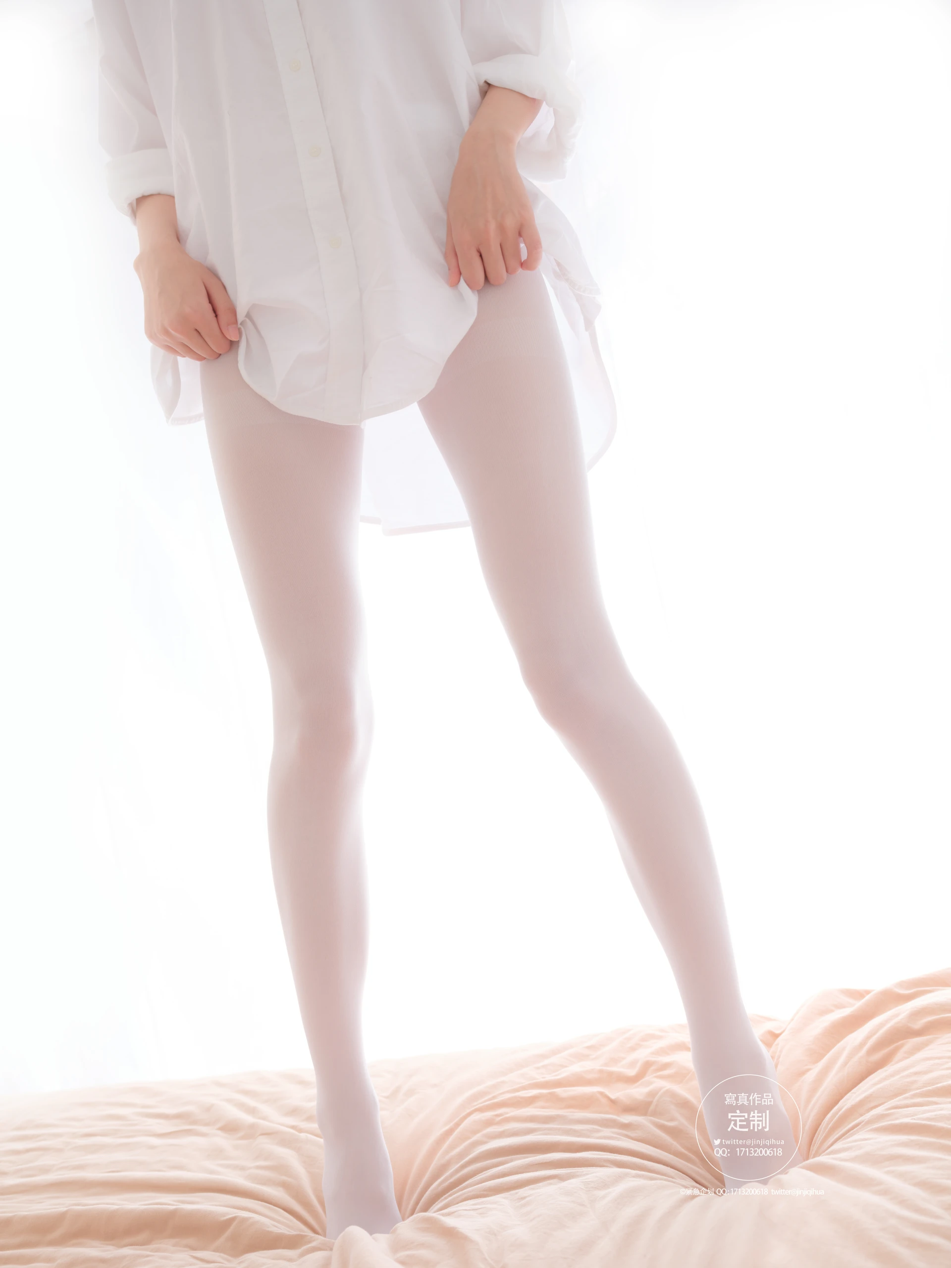 紧急企划 – 5G-001 五更百鬼 白丝衬衣 一亿像素 [50P-1.4GB]五更百鬼, 白丝, 紧急企划, 美腿, 美足, 衬衫