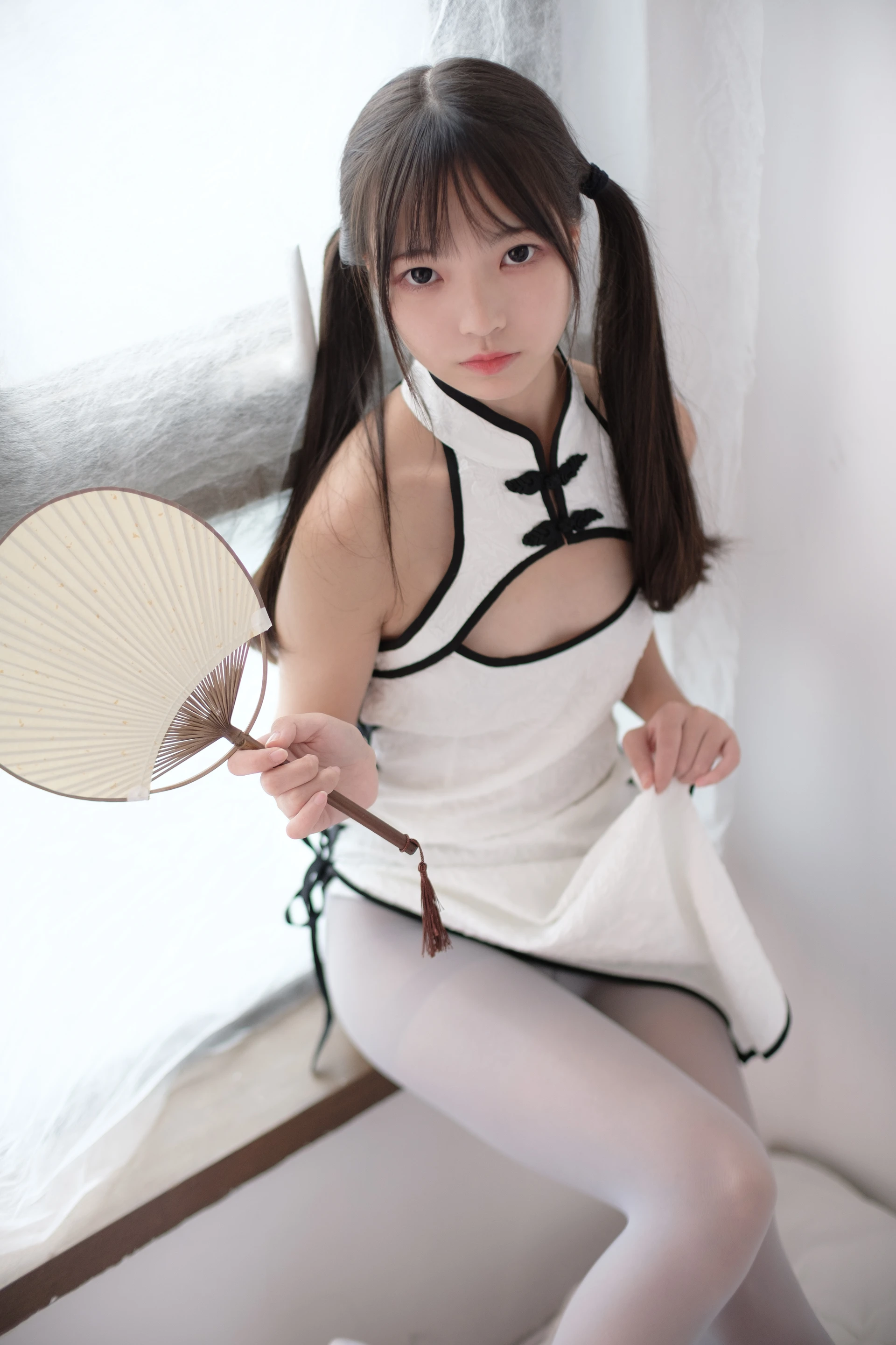 森萝财团 X-045 [96P1V-1.86G]制服, 可爱, 森萝财团, 美腿