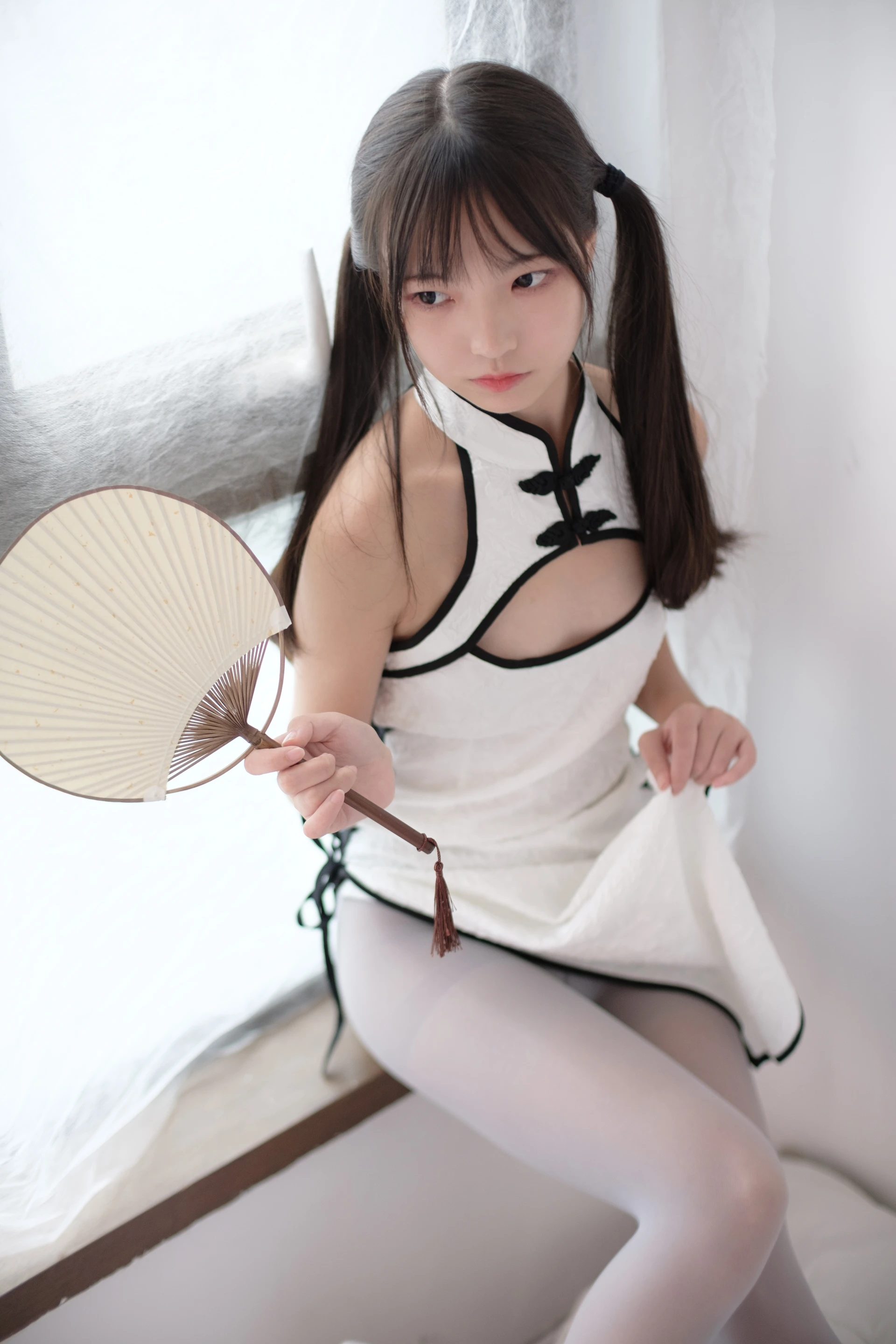 森萝财团 X-045 [96P1V-1.86G]制服, 可爱, 森萝财团, 美腿