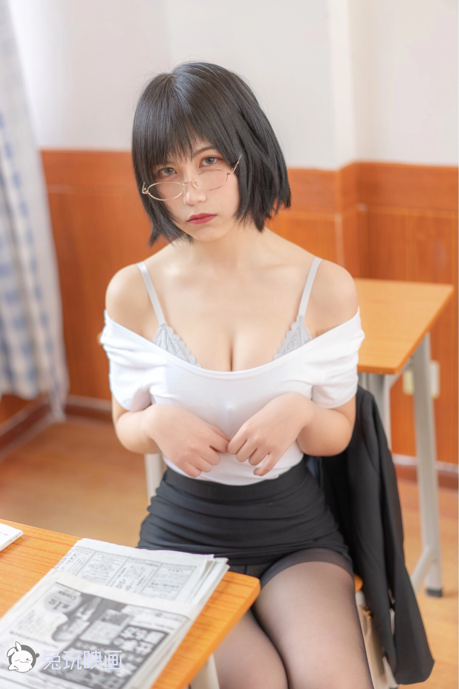 C02.003 短发也可以很性感 [53P-63MB]