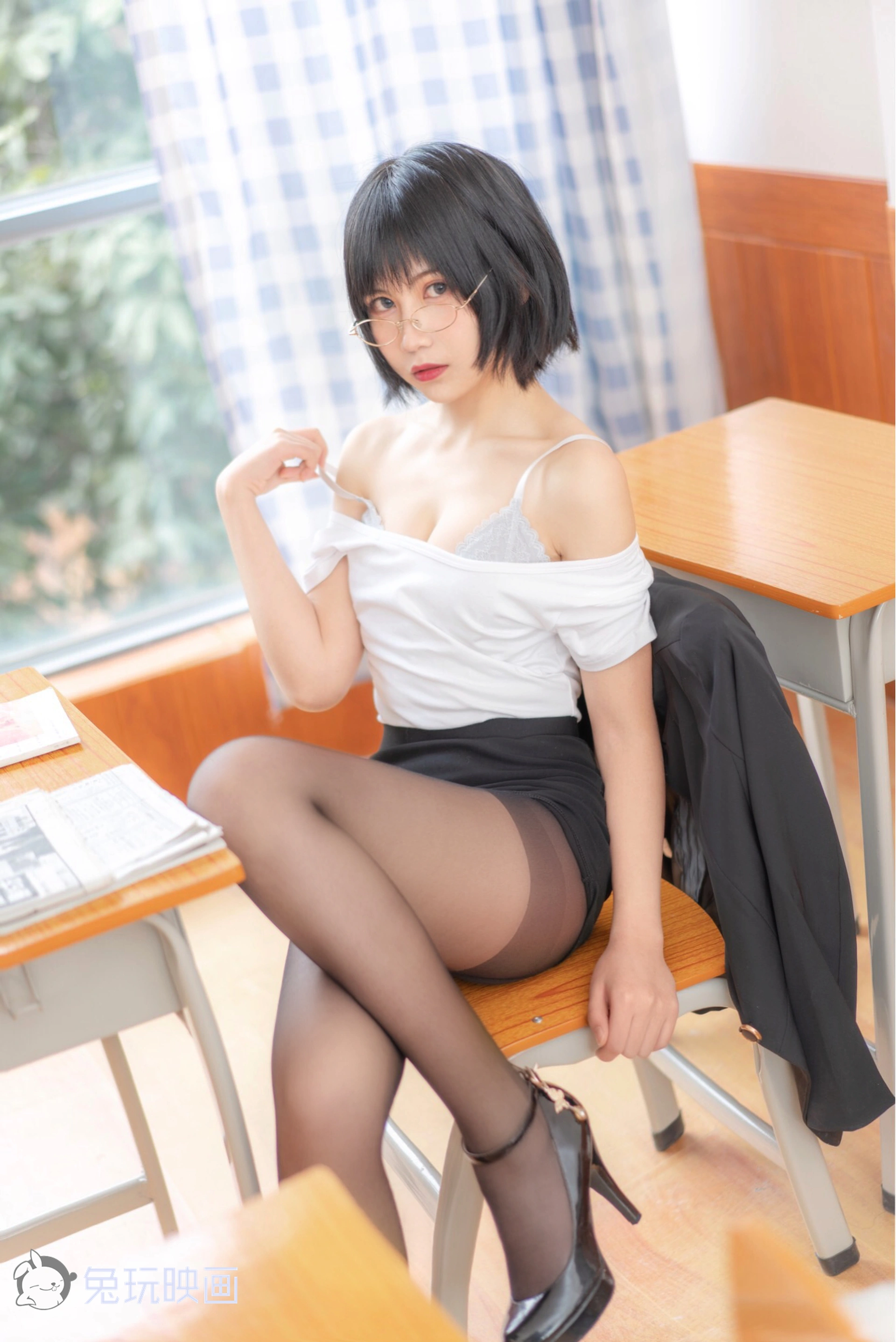 C02.003 短发也可以很性感 [53P-63MB]