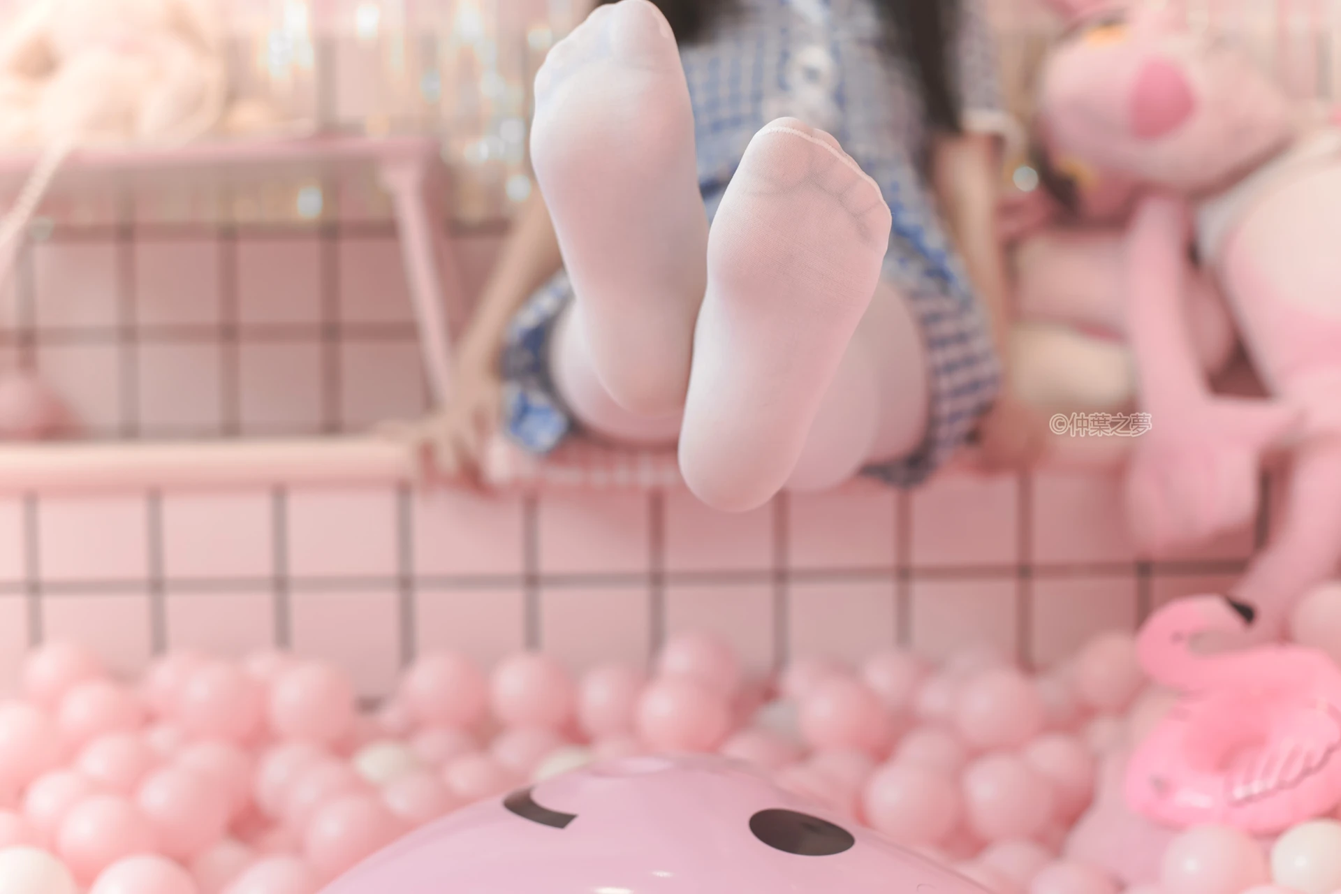 轻兰映画 SPL.010 [115P-277M]可爱, 白丝, 美腿, 美足, 轻兰映画