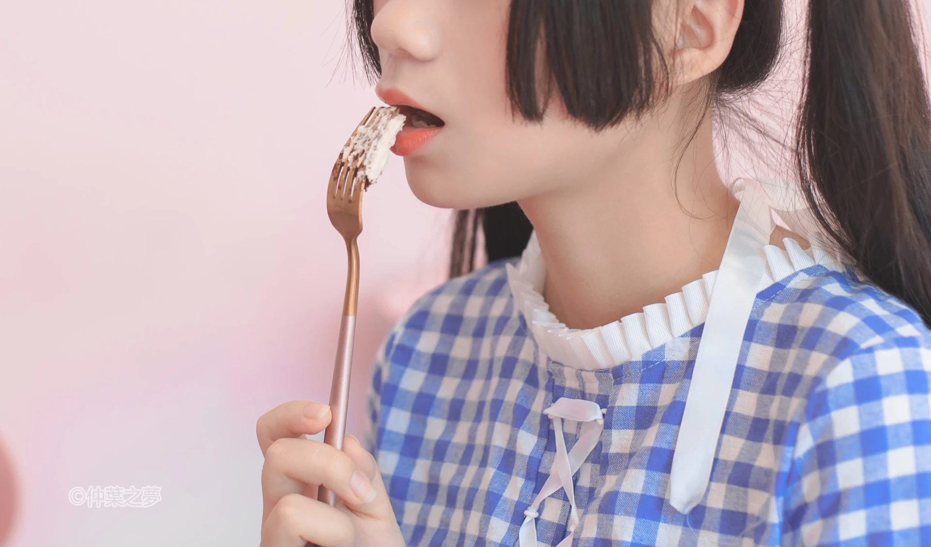 轻兰映画 SPL.010 [115P-277M]可爱, 白丝, 美腿, 美足, 轻兰映画