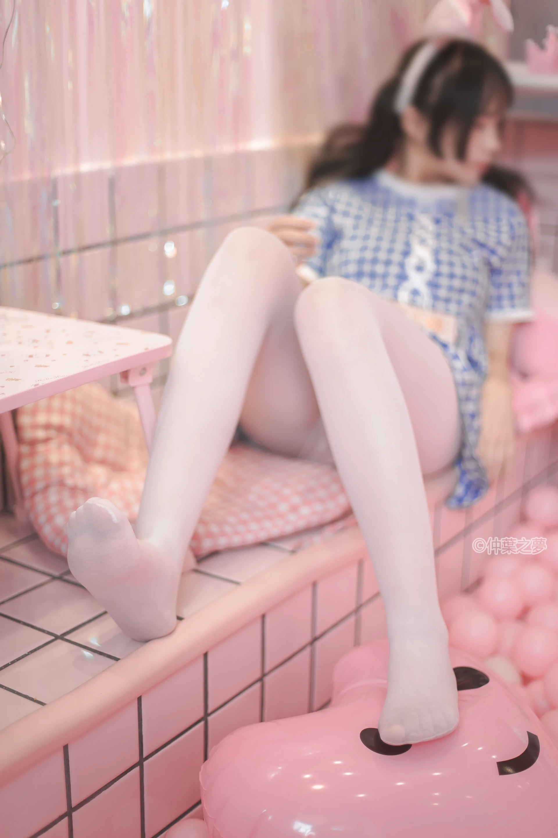 轻兰映画 SPL.010 [115P-277M]可爱, 白丝, 美腿, 美足, 轻兰映画