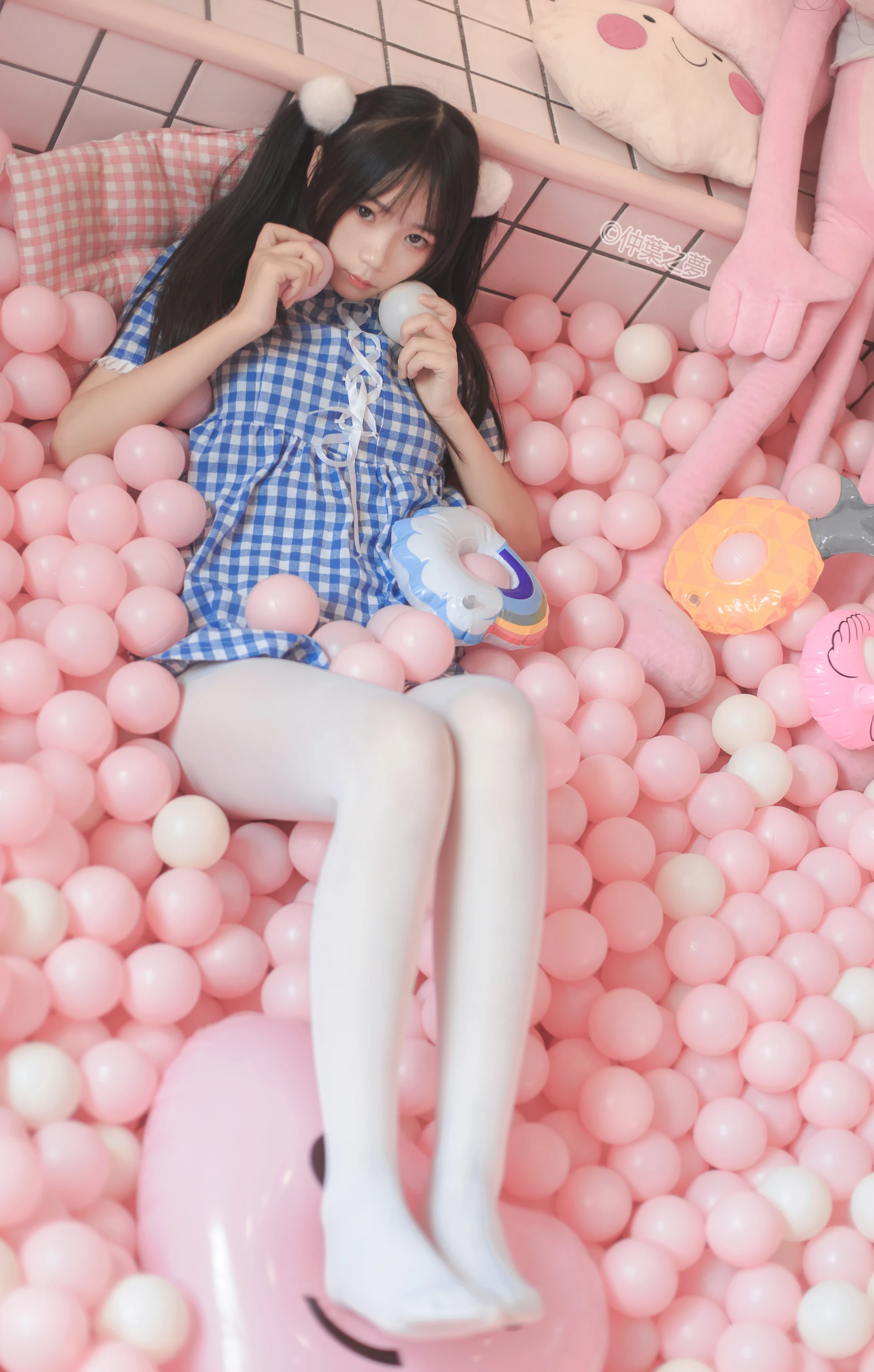 轻兰映画 SPL.010 [115P-277M]可爱, 白丝, 美腿, 美足, 轻兰映画