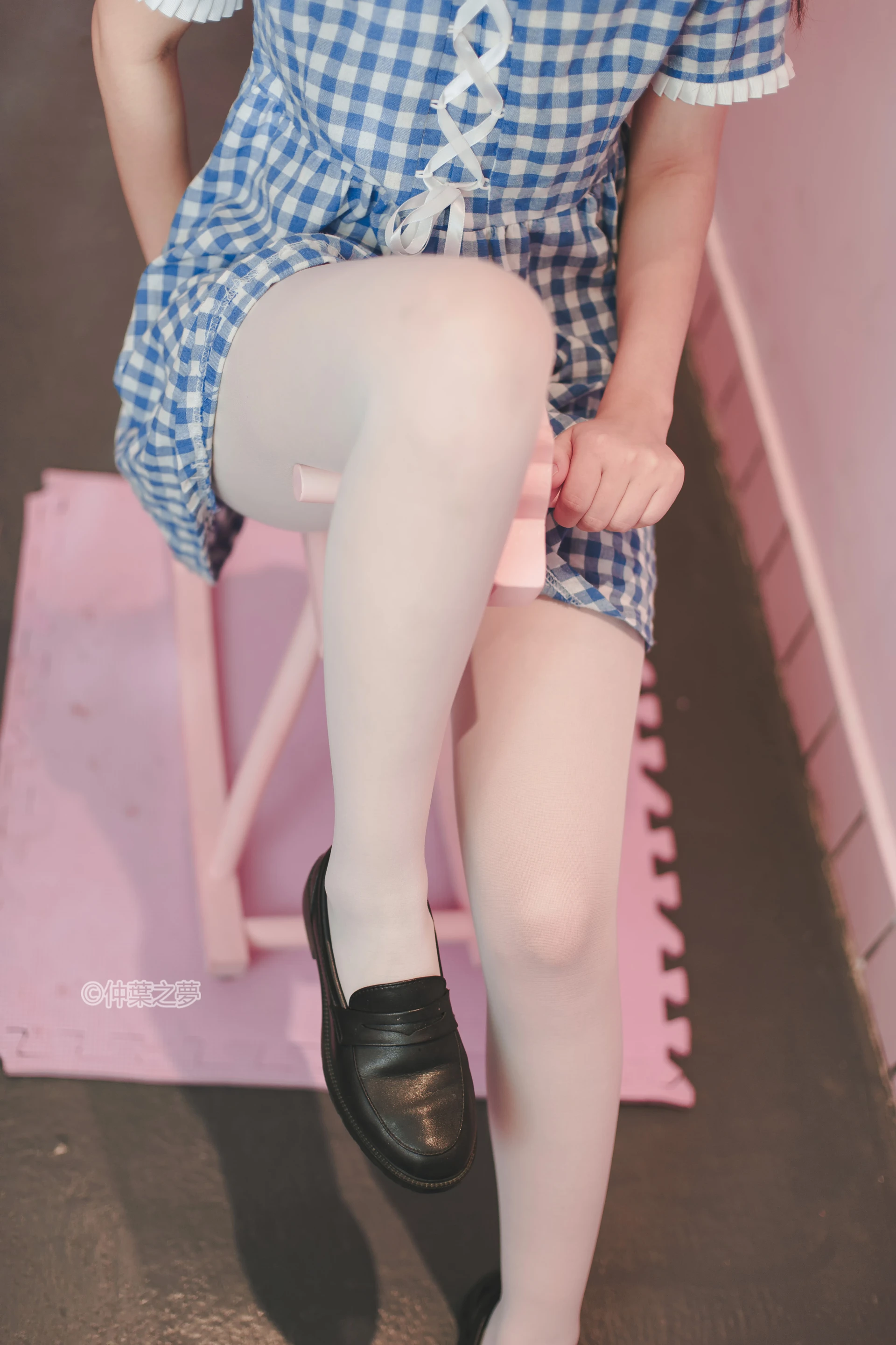 轻兰映画 SPL.010 [115P-277M]可爱, 白丝, 美腿, 美足, 轻兰映画