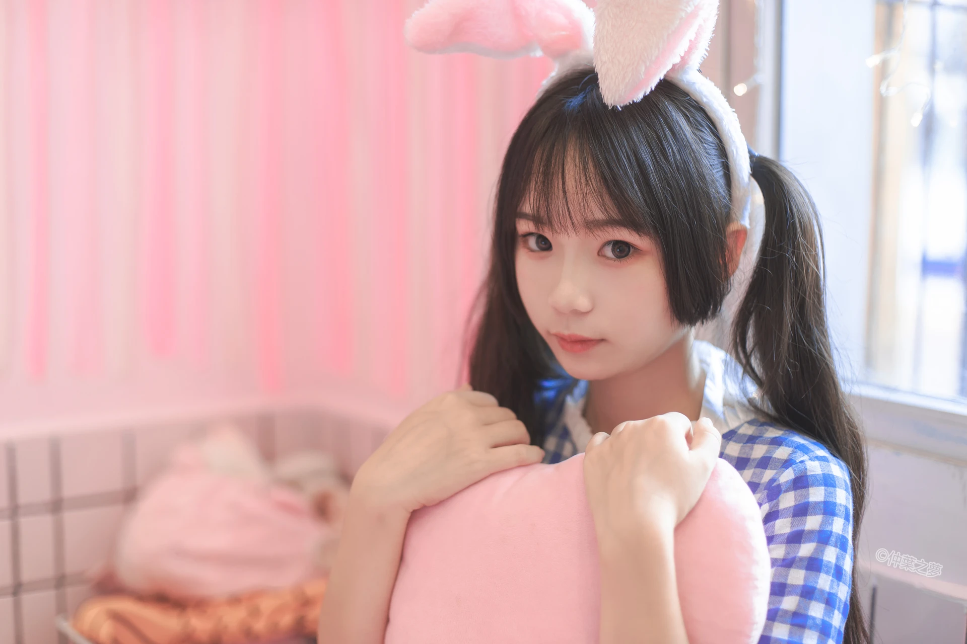 轻兰映画 SPL.010 [115P-277M]可爱, 白丝, 美腿, 美足, 轻兰映画