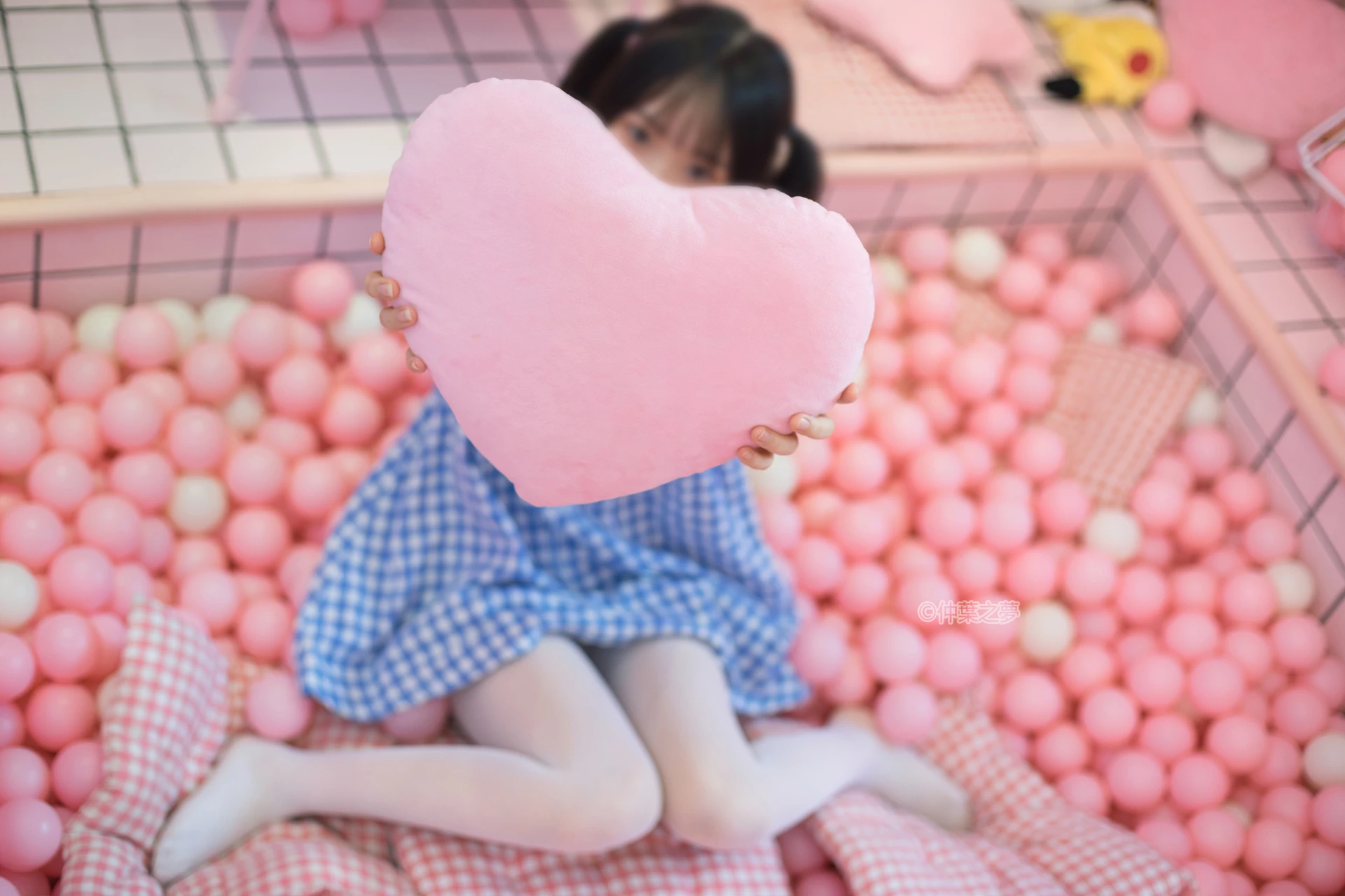 轻兰映画 SPL.010 [115P-277M]可爱, 白丝, 美腿, 美足, 轻兰映画