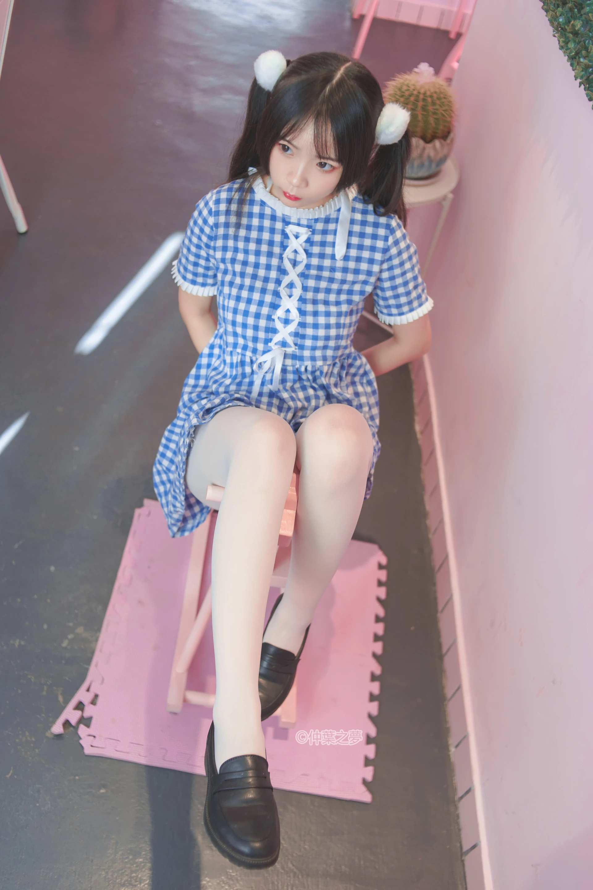 轻兰映画 SPL.010 [115P-277M]可爱, 白丝, 美腿, 美足, 轻兰映画