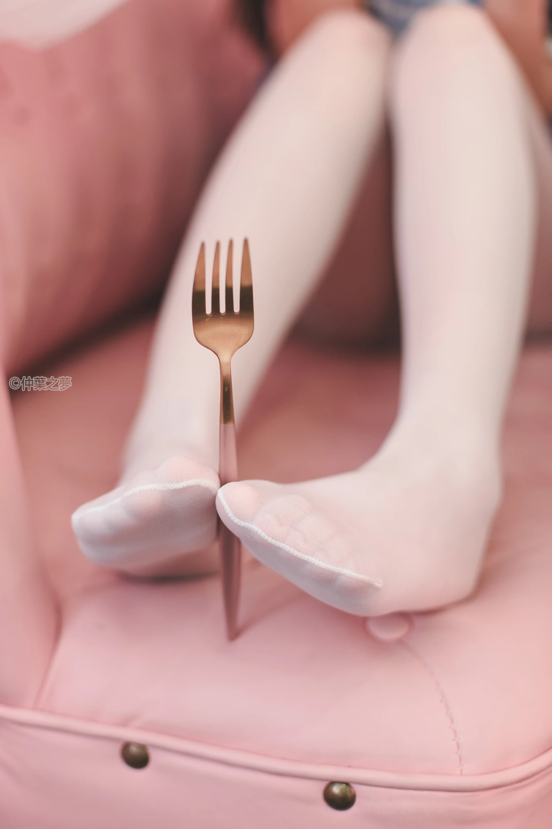 轻兰映画 SPL.010 [115P-277M]可爱, 白丝, 美腿, 美足, 轻兰映画