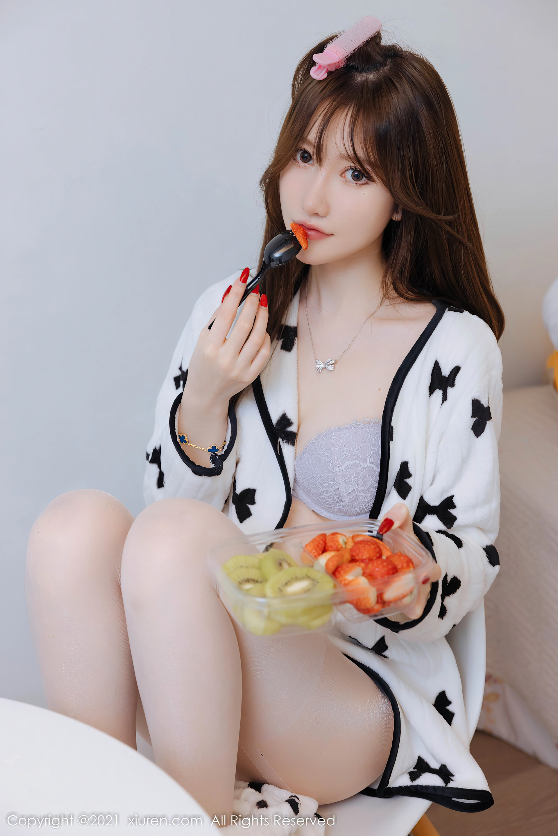 XiuRen秀人网 2021.12.21 No.4365 美桃酱 清纯甜美[81+1P 763MB]