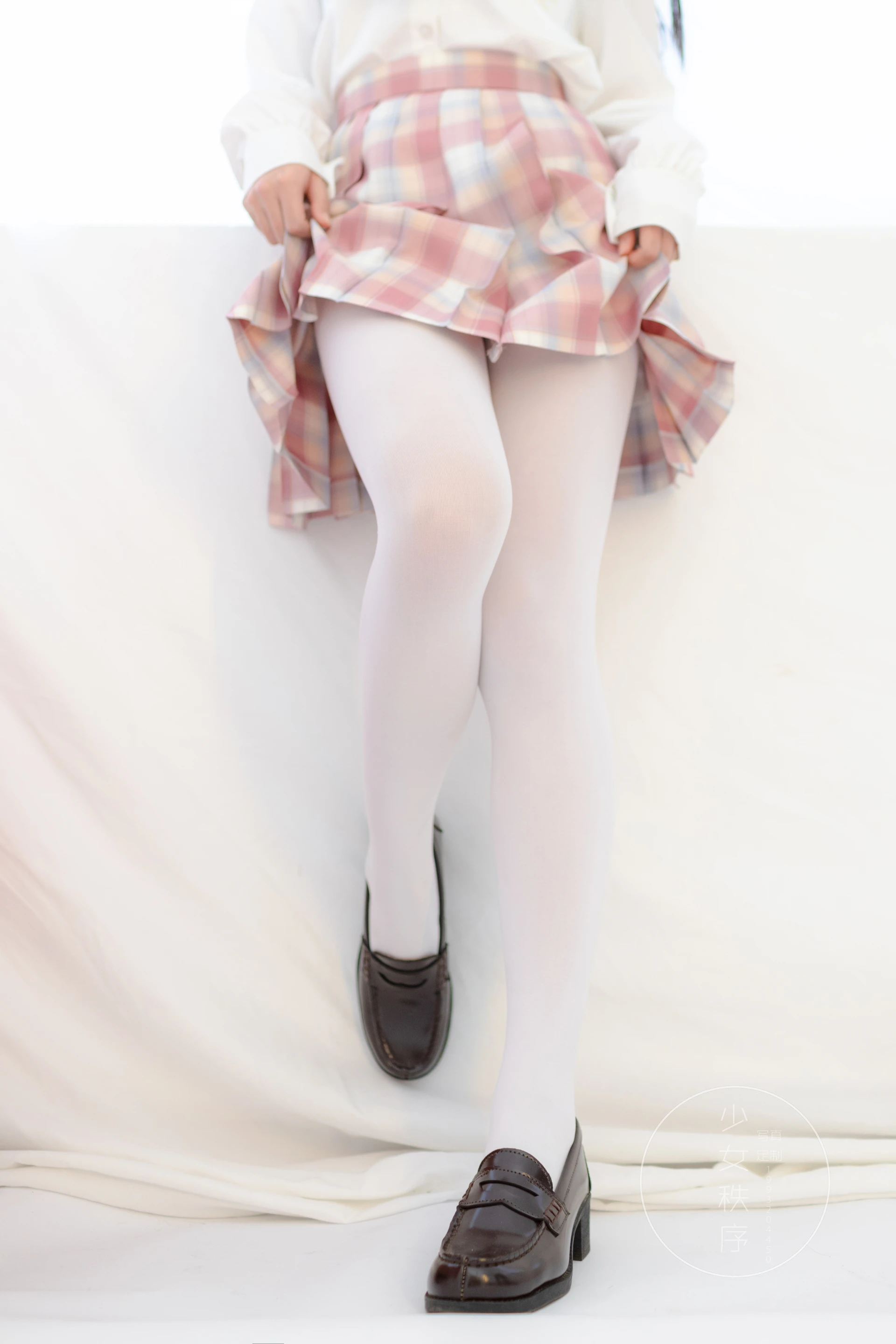 少女秩序 VOL.21 双马尾白丝JK制服 [78P-679MB]JK制服, 双马尾, 可爱, 少女秩序, 白丝, 美腿, 美足