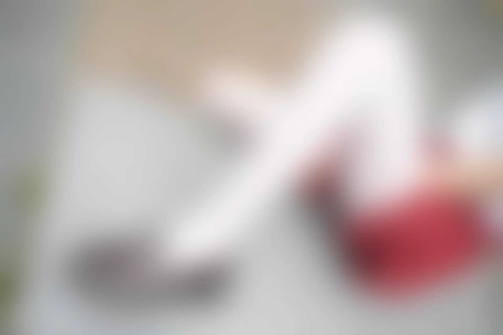 C10.004 萝莉的红裙 [40P-96MB]