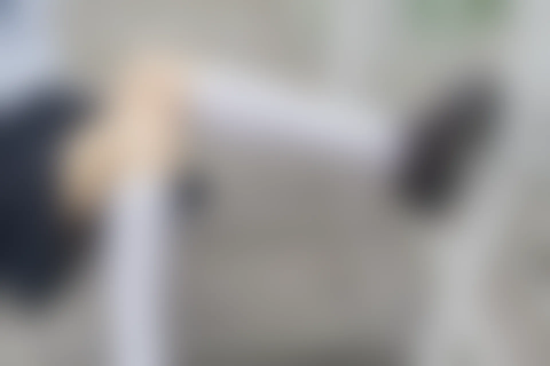 C11.007 阴天里的白丝 [40P-86MB]