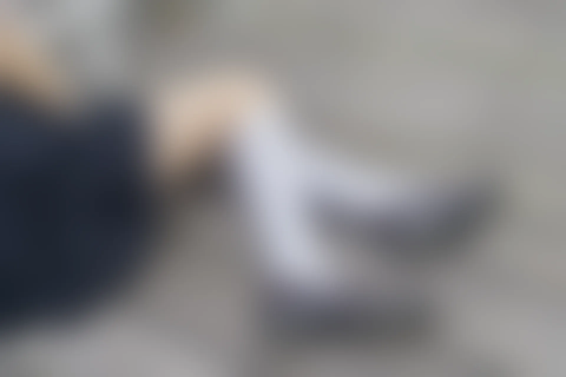 C11.007 阴天里的白丝 [40P-86MB]