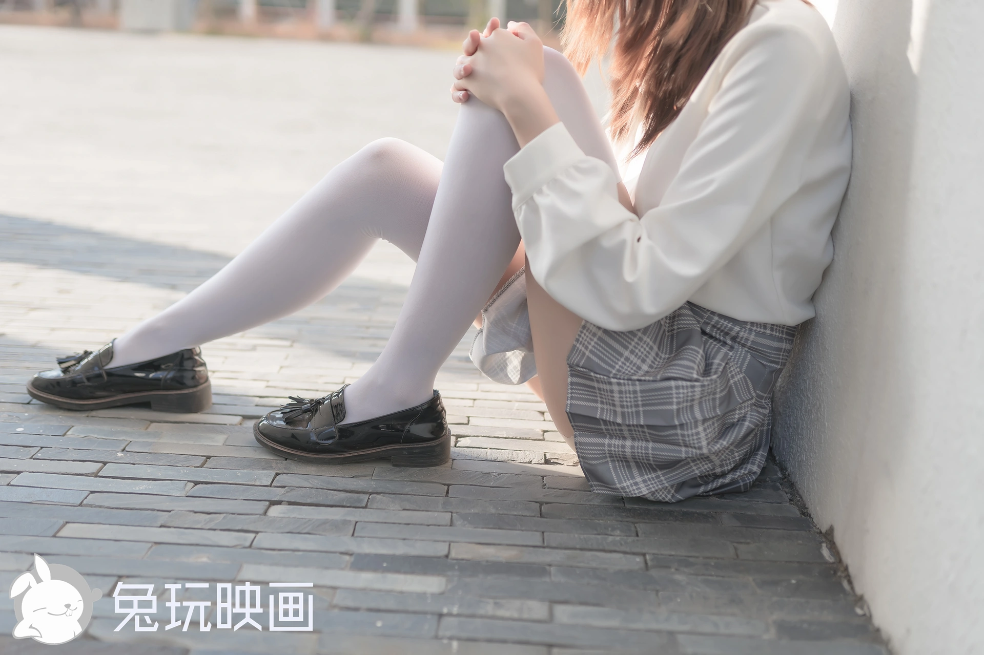 C34.002 白丝与阳光 [40P-84MB]