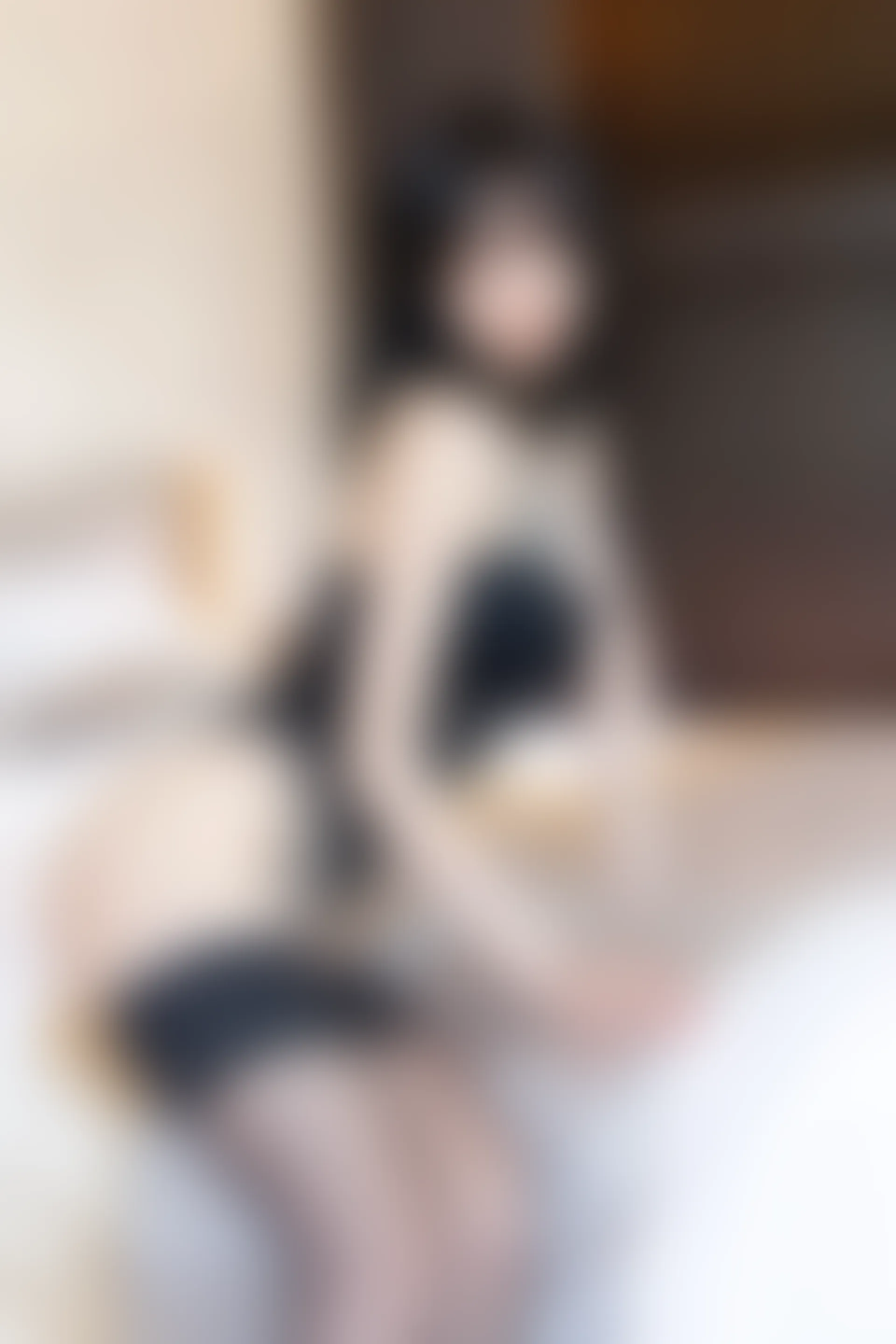 XiuRen秀人网 2022.03.10 No.4700 奶瓶. 黑丝美腿[75+1P 737MB]