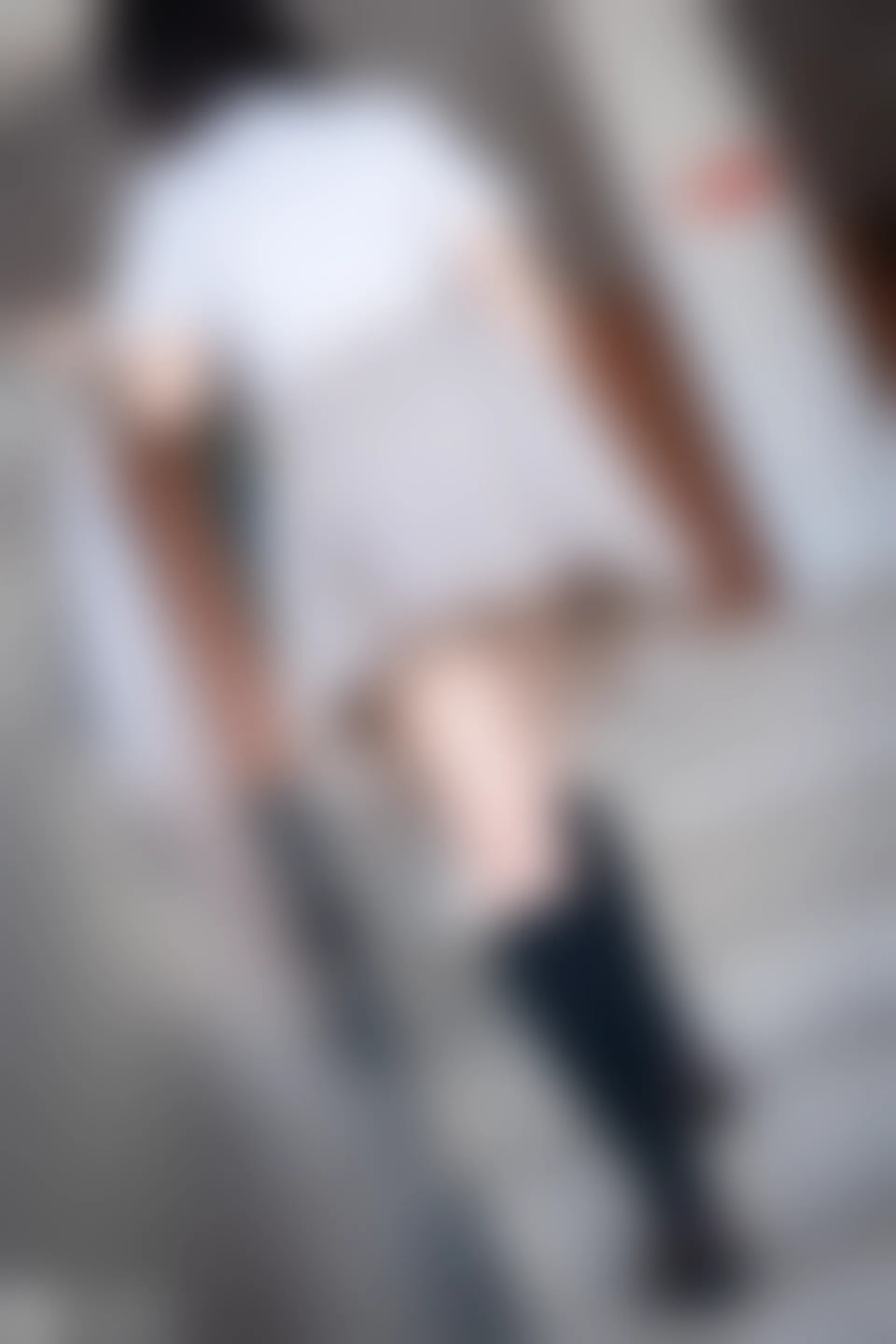 C18.002 教室走廊外的JK [41P-425MB]