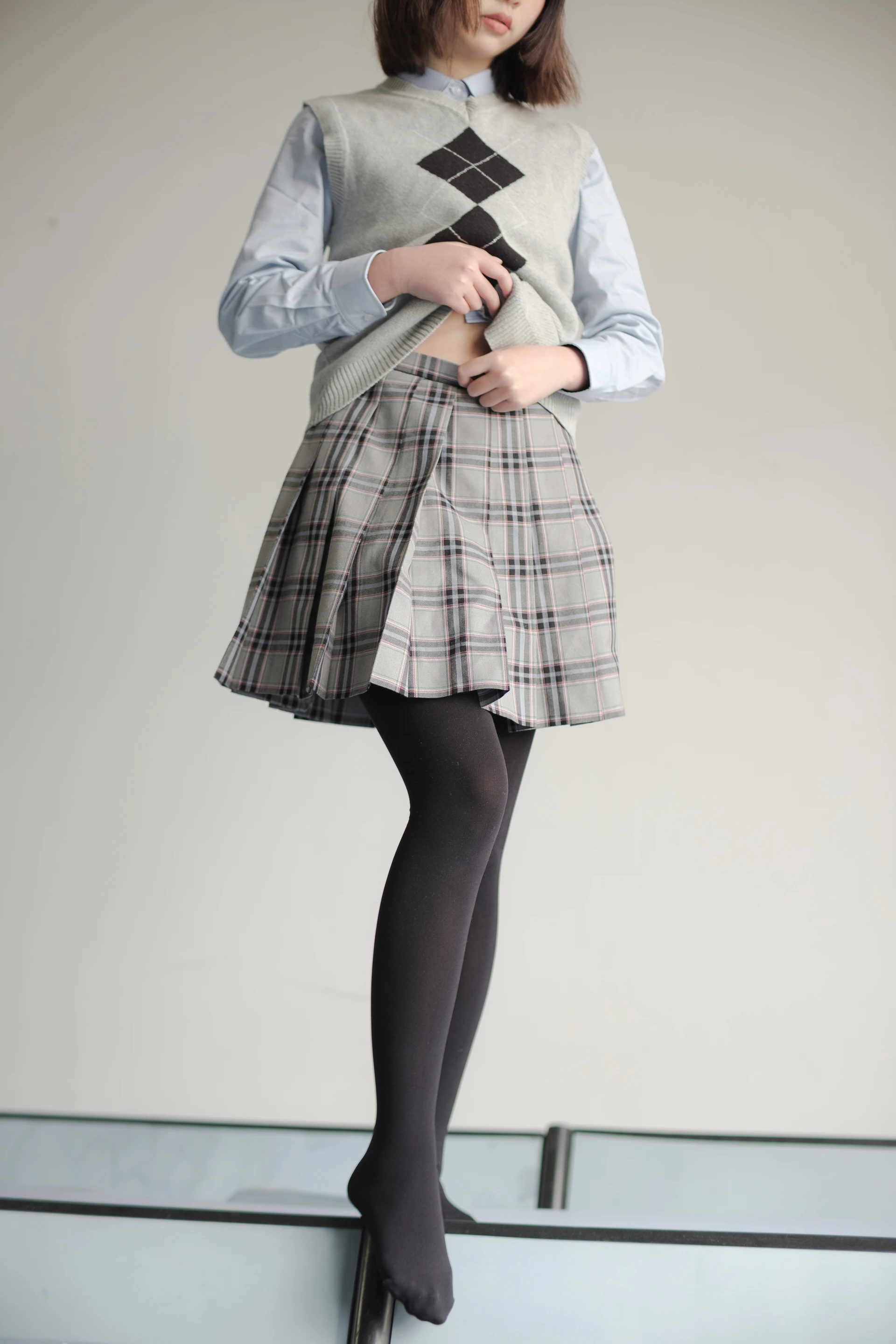 森萝财团 X-014 [123P1V-1.41G]制服, 森萝财团, 美腿, 黑丝
