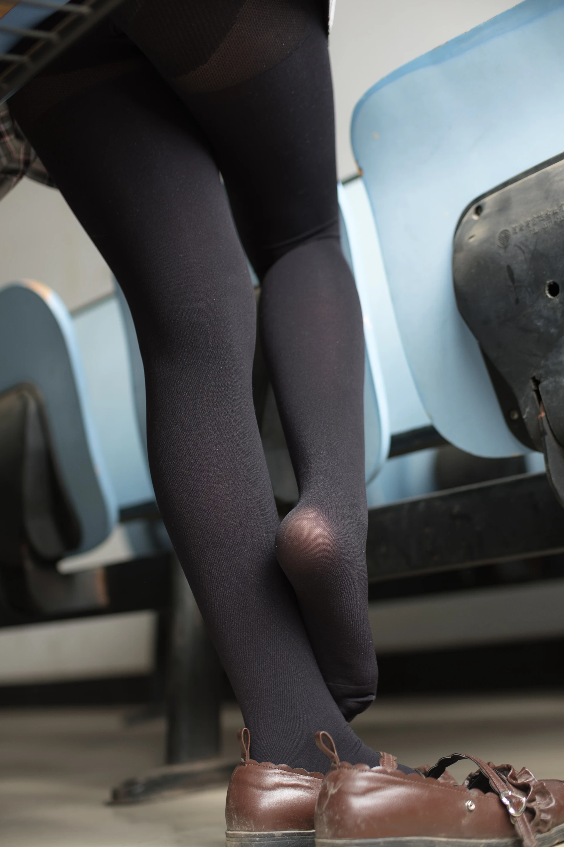 森萝财团 X-014 [123P1V-1.41G]制服, 森萝财团, 美腿, 黑丝