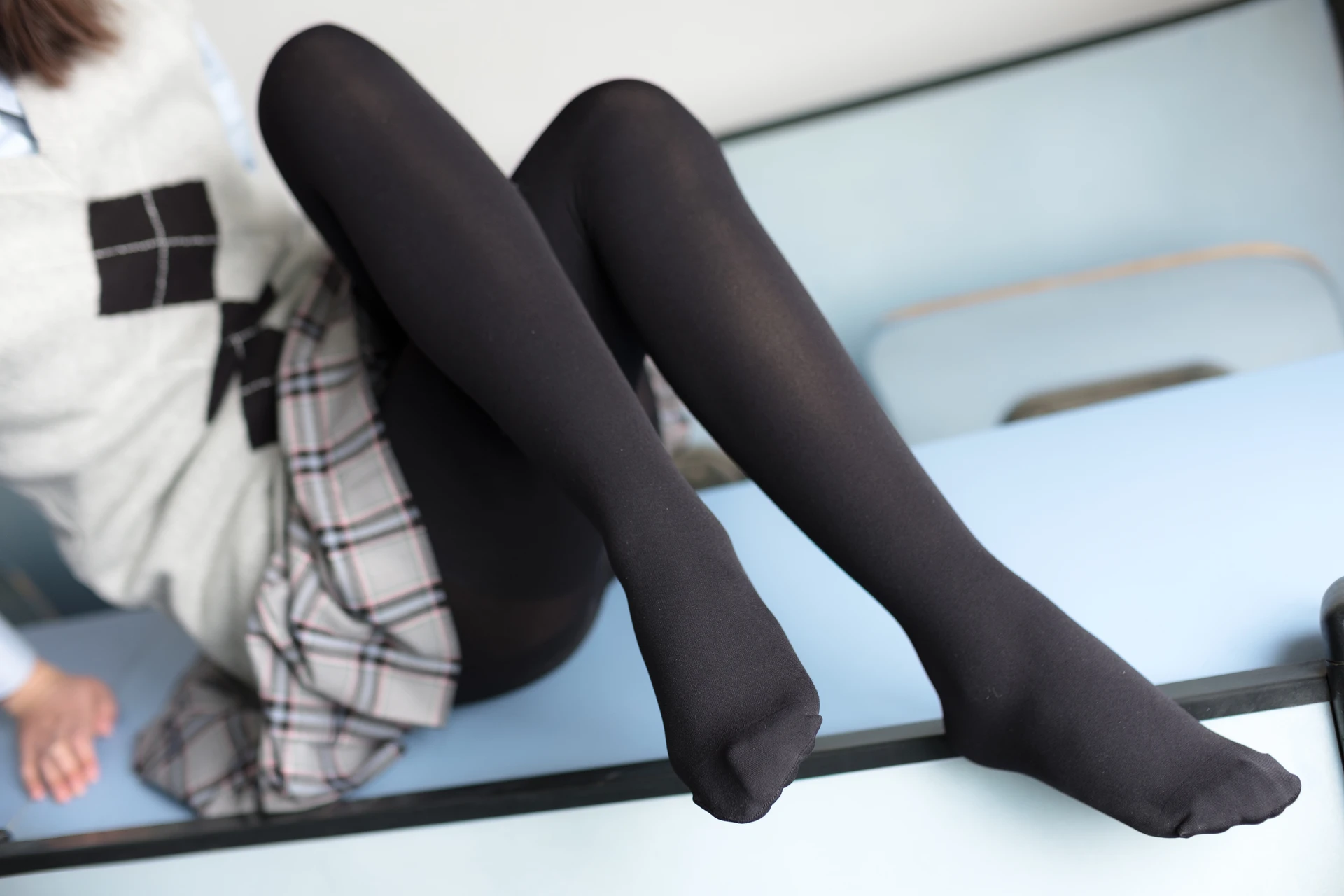 森萝财团 X-014 [123P1V-1.41G]制服, 森萝财团, 美腿, 黑丝