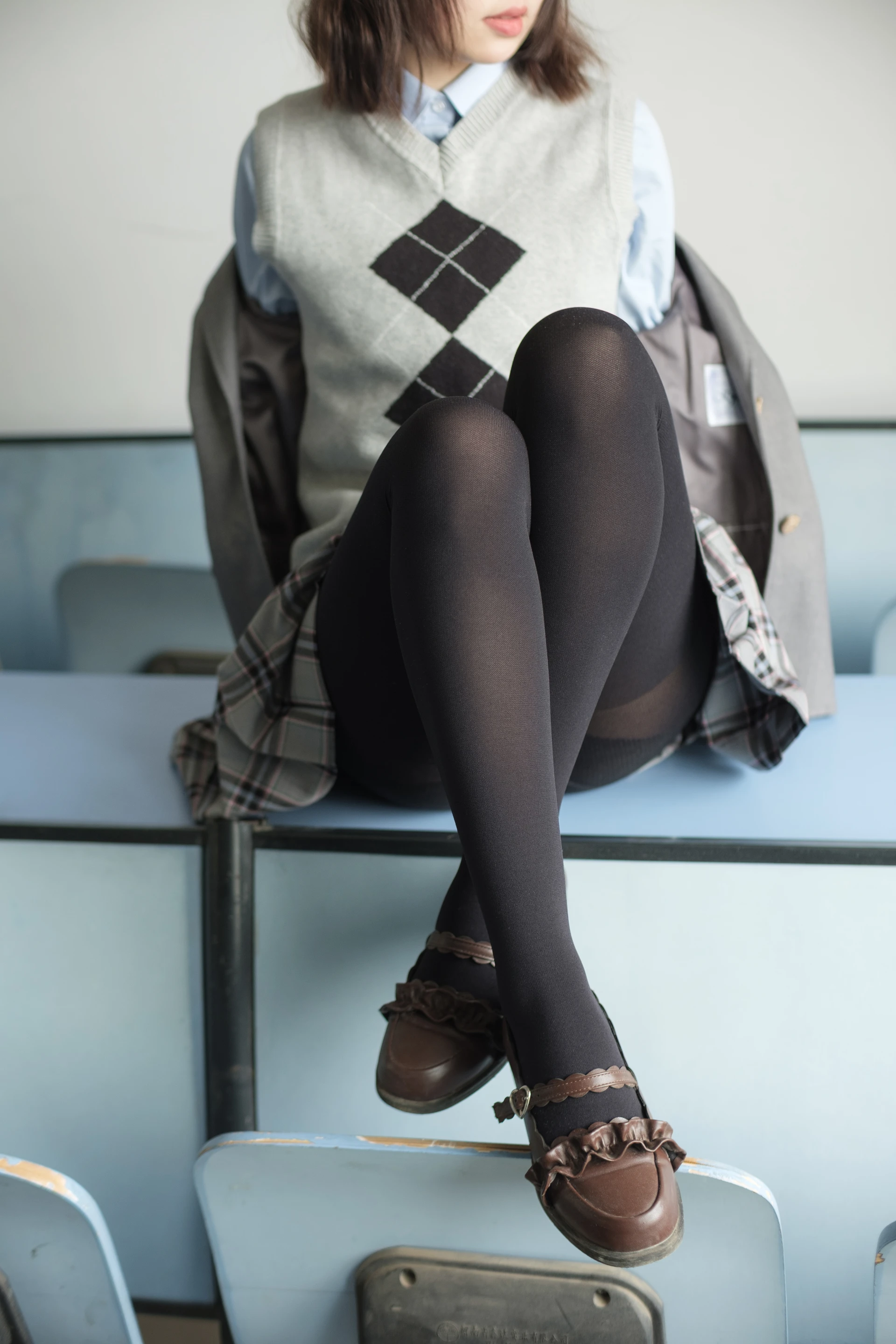 森萝财团 X-014 [123P1V-1.41G]制服, 森萝财团, 美腿, 黑丝