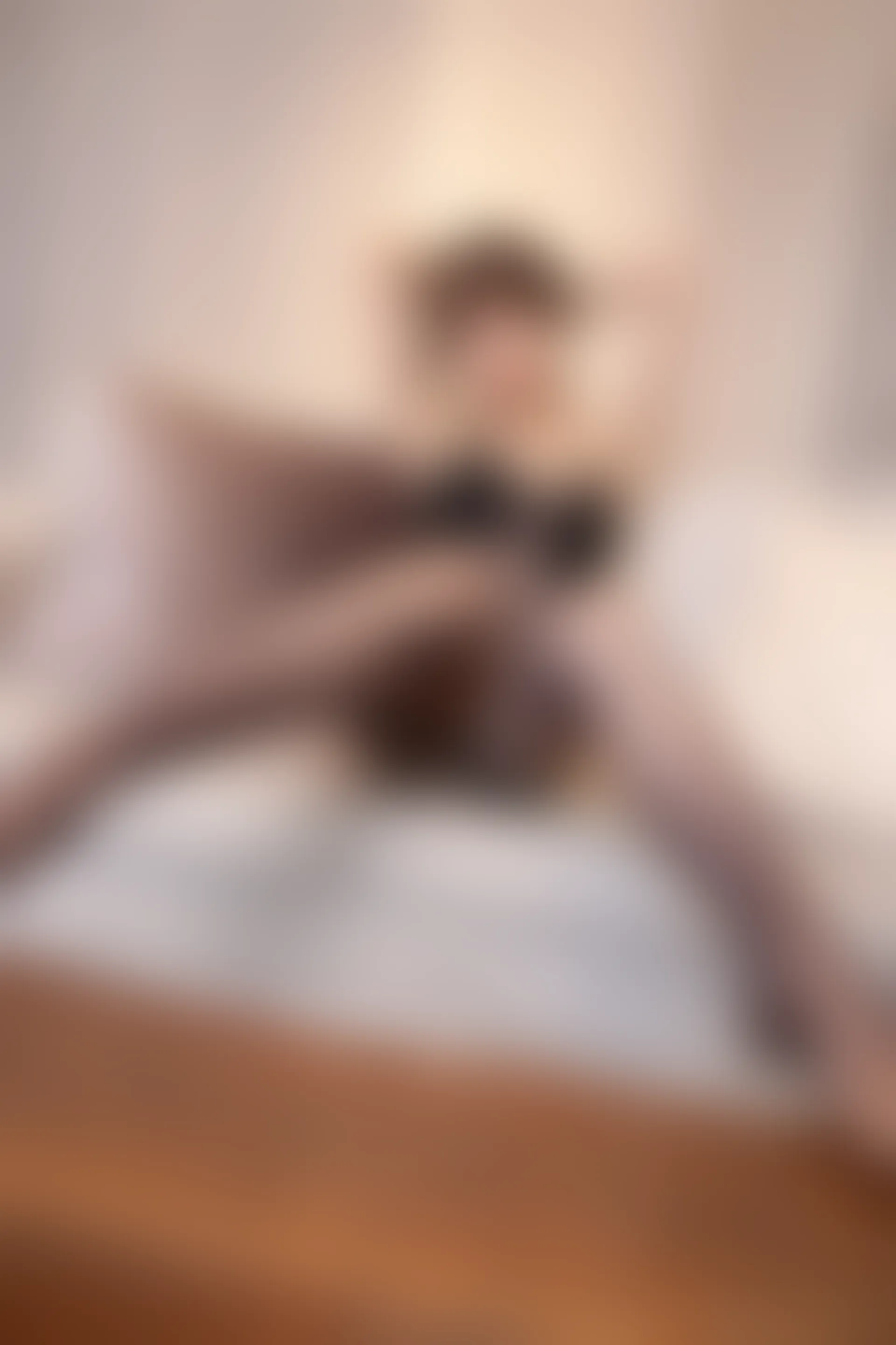 XiuRen秀人网 2022.02.25 No.4638 芝芝Booty 美腿黑丝[77+1P 765MB]