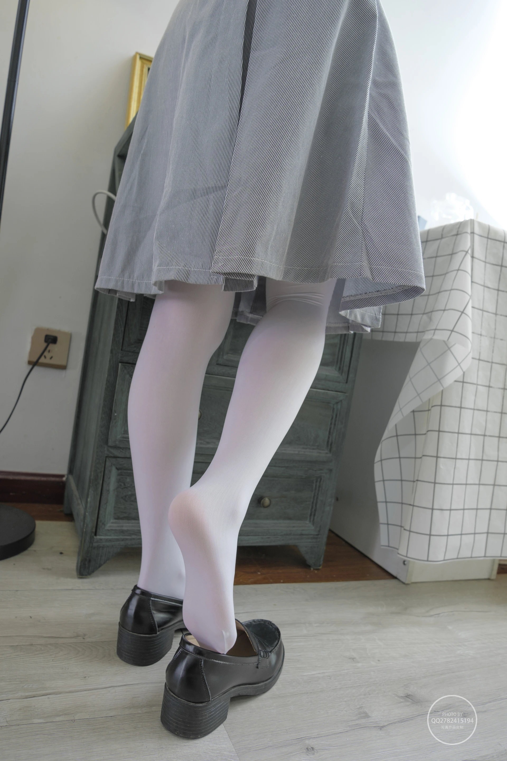 森萝财团 有料-43 小香 白丝JK 裸足粘液 [145P1V-2.63G]JK, JK制服, 小香, 有料, 森萝财团, 白丝, 美腿, 美足