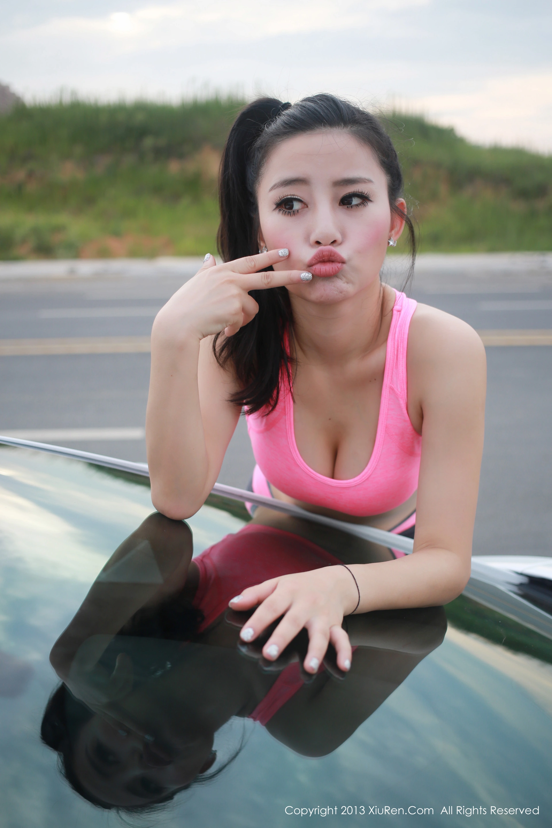 XiuRen秀人网 2013.10.09 No.027 易欣viya合集