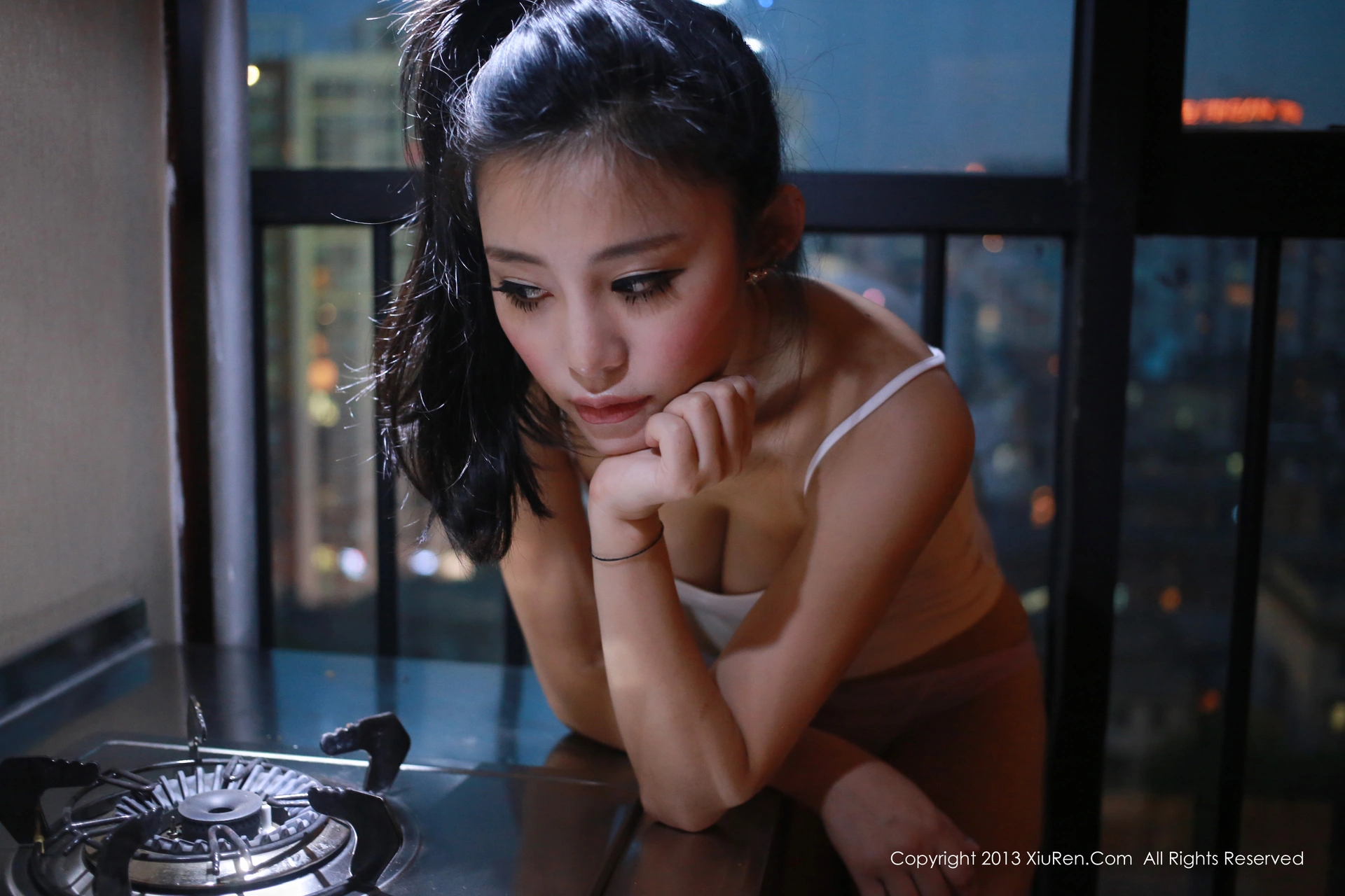XiuRen秀人网 2013.10.09 No.027 易欣viya合集