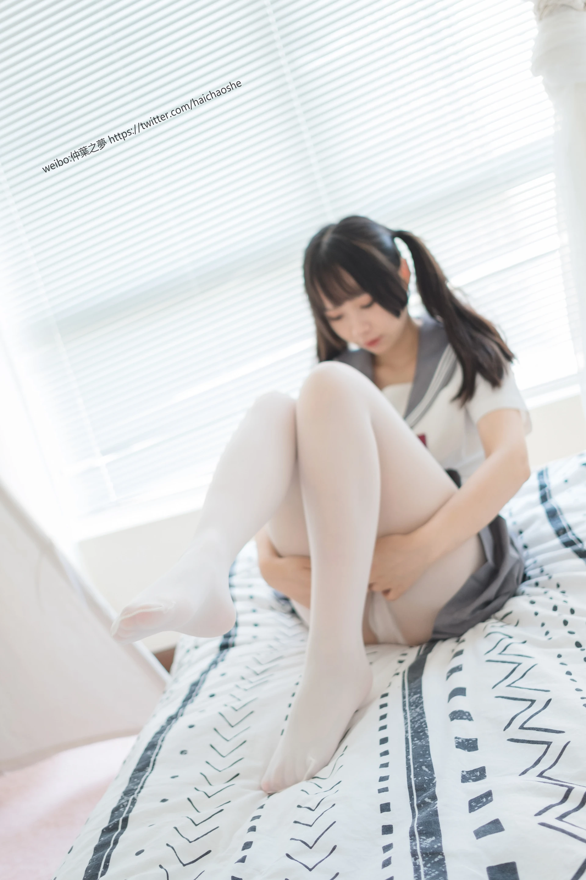 轻兰映画 Grand.018 白丝双马尾JK制服水手裙 [78P-470MB]JK制服, 双马尾, 水手服美腿, 白丝, 美足, 轻兰映画