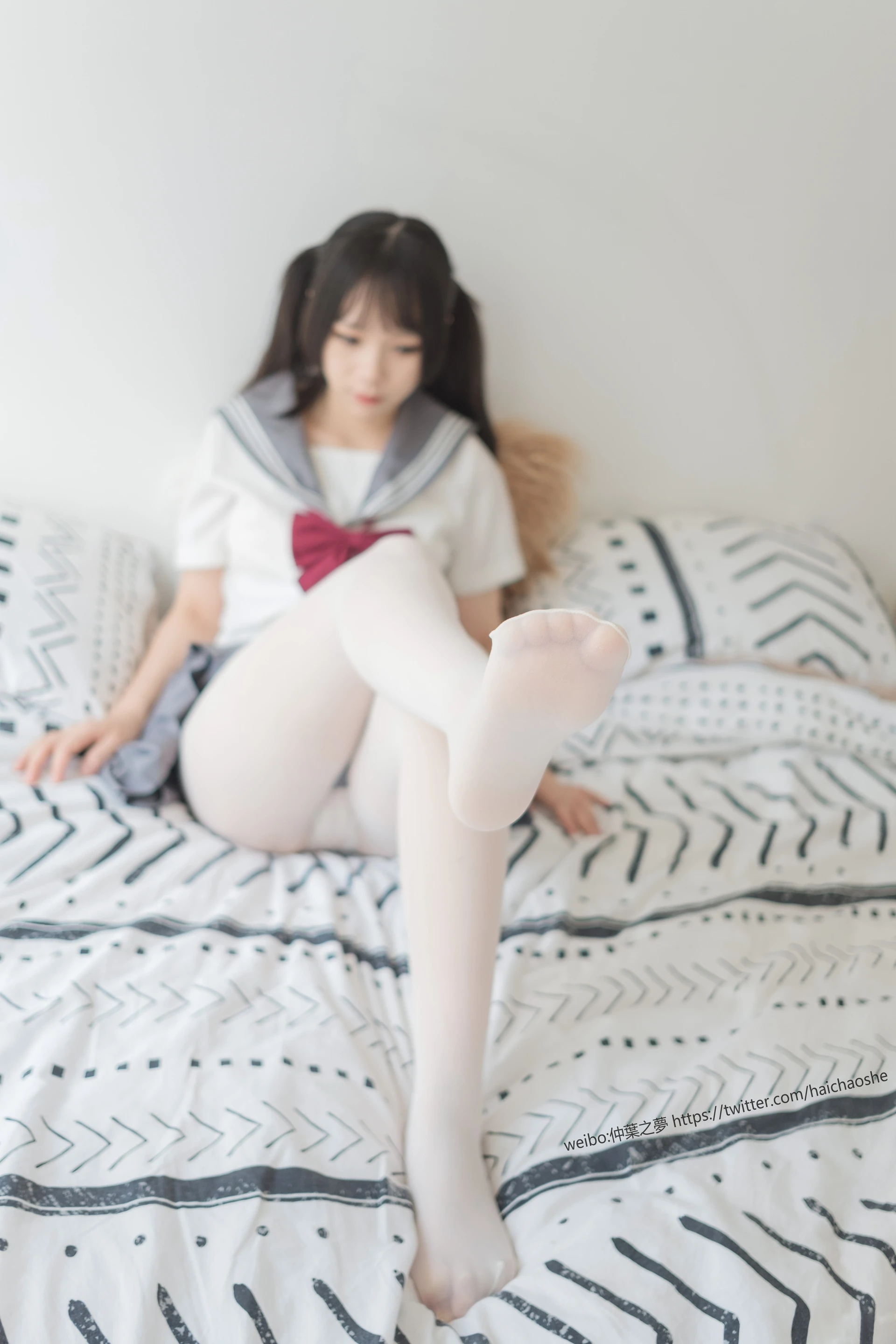 轻兰映画 Grand.018 白丝双马尾JK制服水手裙 [78P-470MB]JK制服, 双马尾, 水手服美腿, 白丝, 美足, 轻兰映画