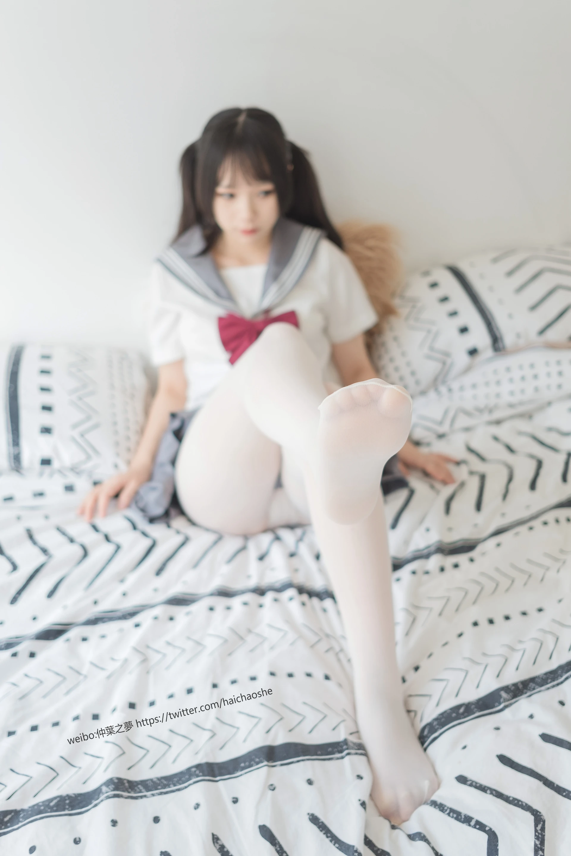 轻兰映画 Grand.018 白丝双马尾JK制服水手裙 [78P-470MB]JK制服, 双马尾, 水手服美腿, 白丝, 美足, 轻兰映画